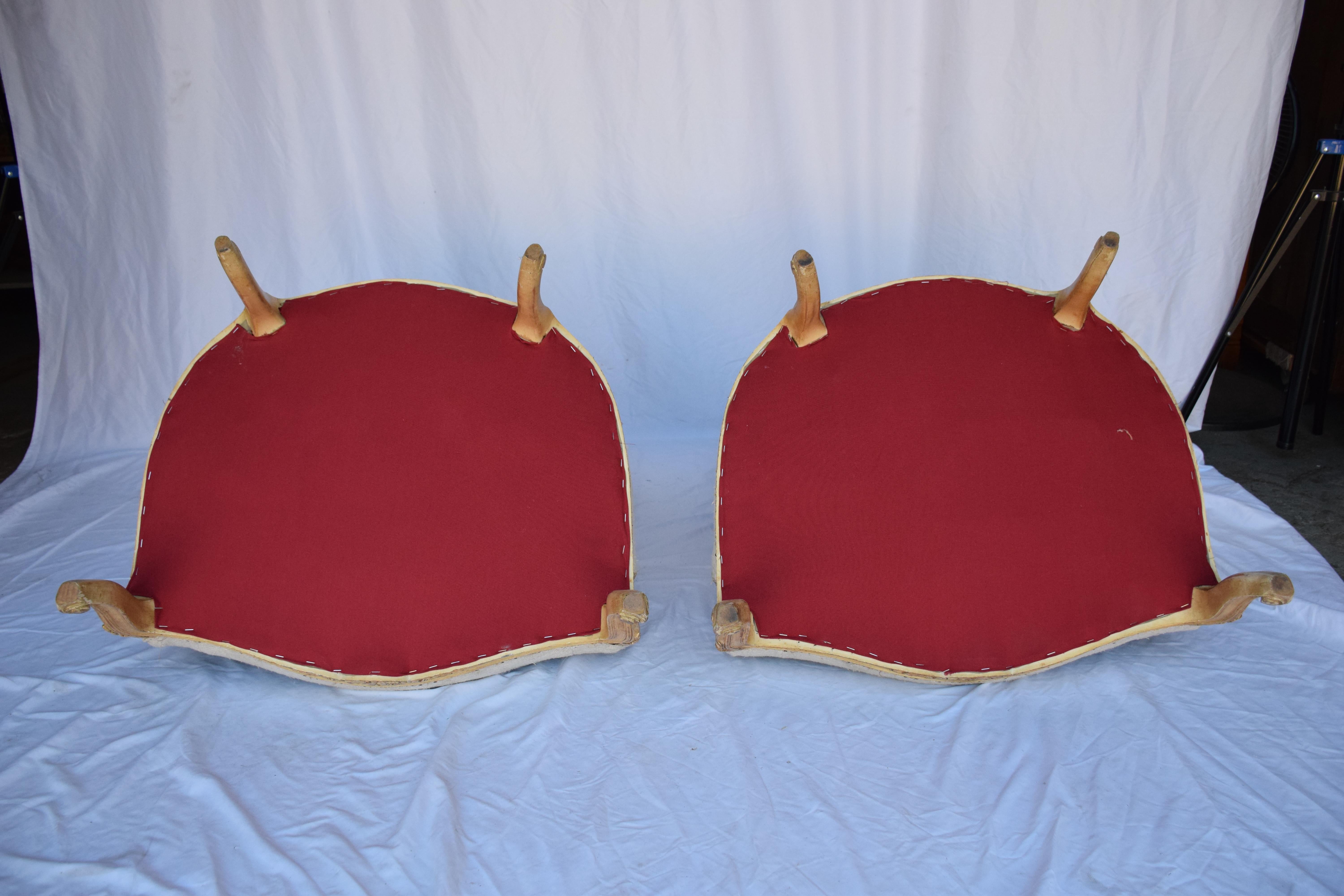 Paar Stühle aus Bergere mit französischer Leinenbespannung im Angebot 7