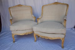 Paire de chaises Bergere avec tapisserie en lin français