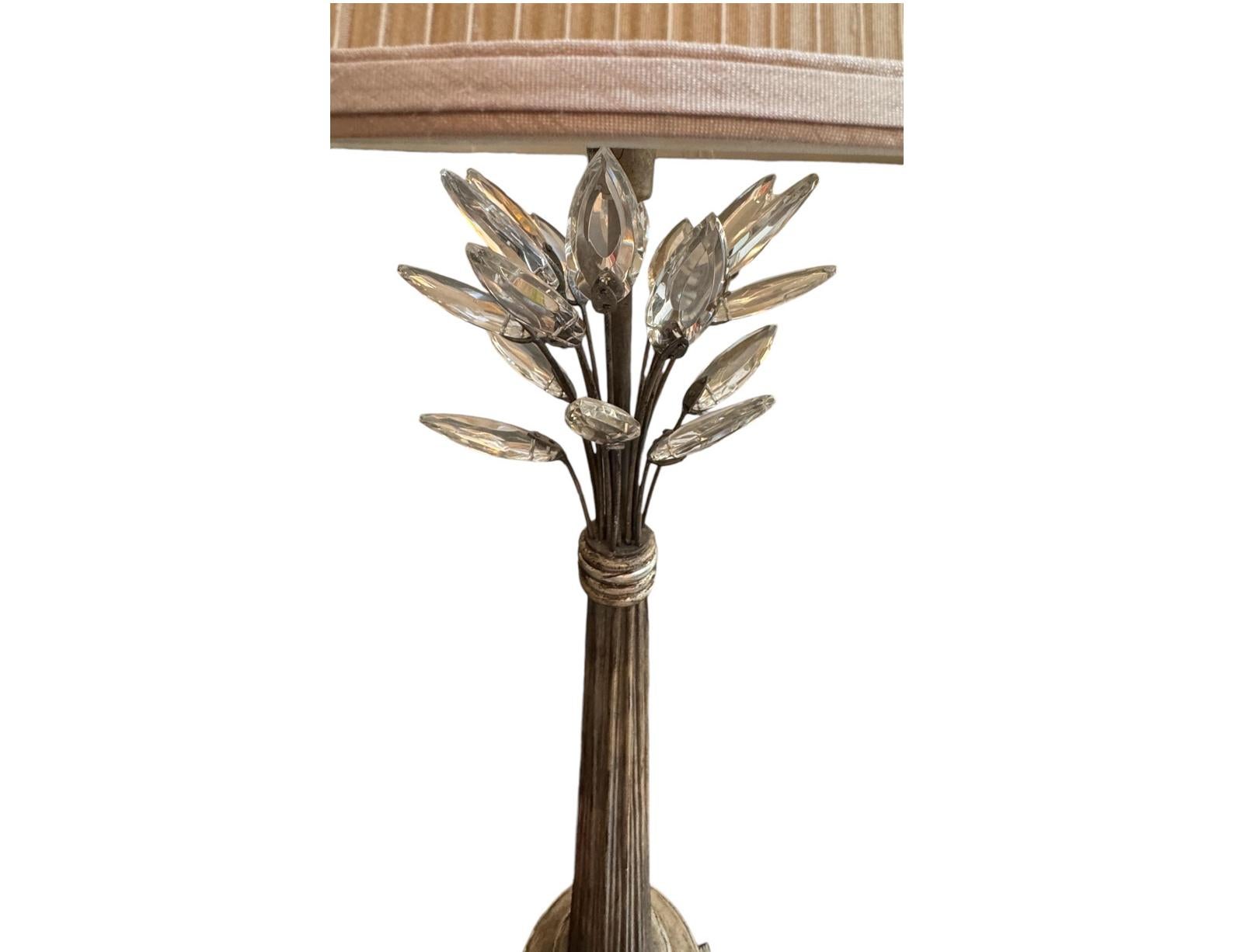 Américain Bernadette Livingston, lampes de bureau de style Régence en or blanc et cristal en vente