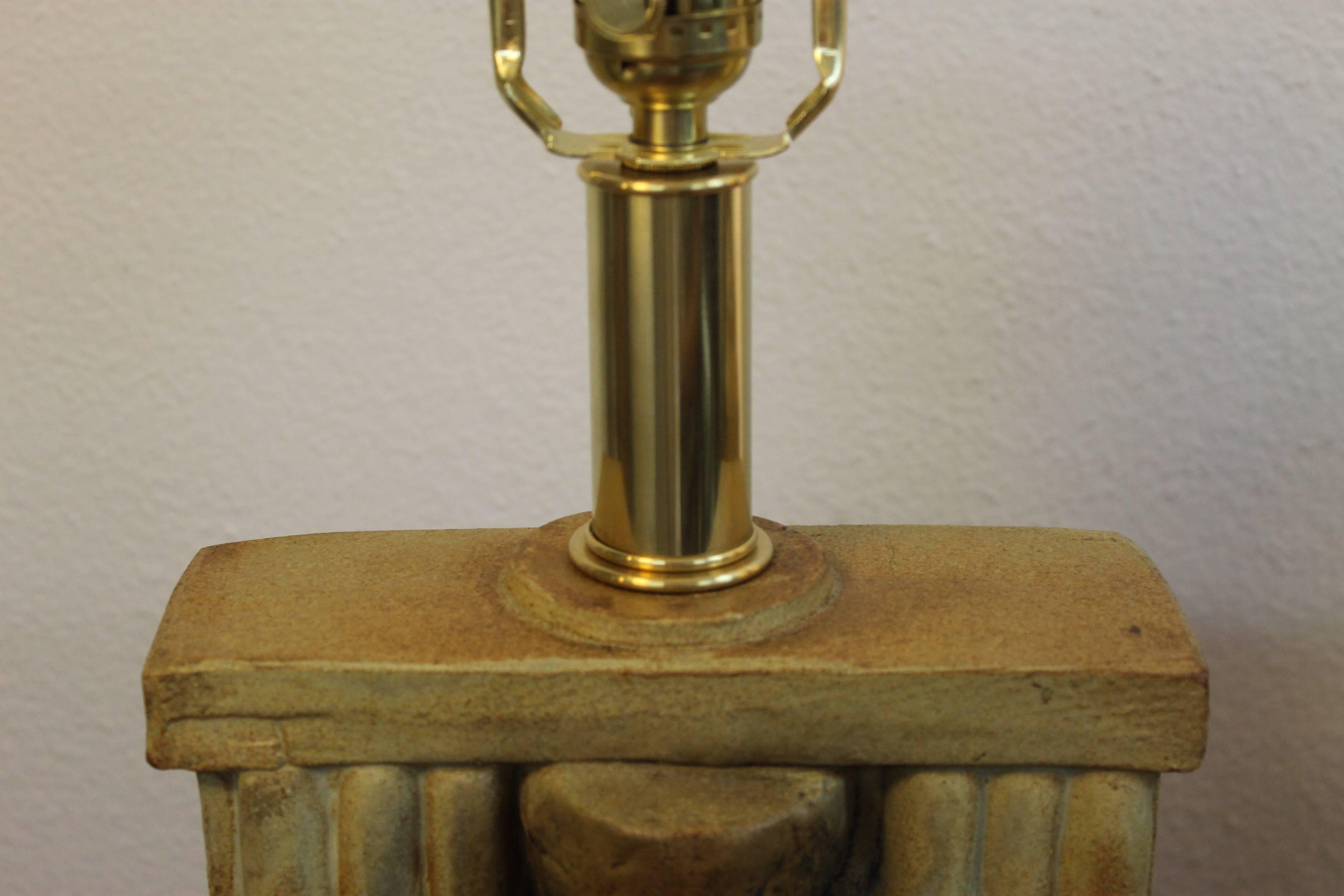 Céramique Paire de lampes en céramique Bernard Rooke en vente