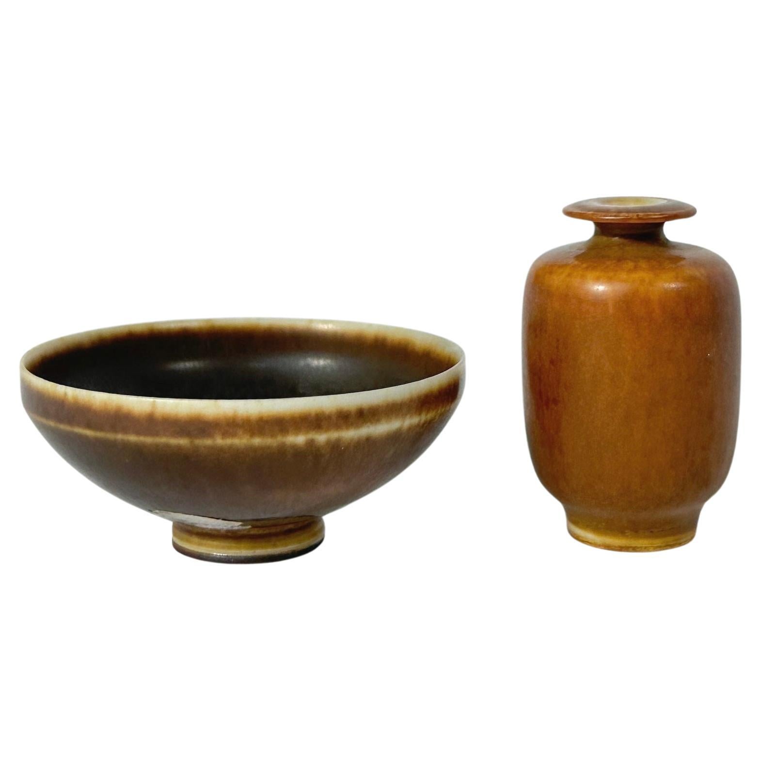 Coppia di ceramiche in miniatura in gres di Berndt Friberg, smaltate con pelliccia di lepre, Gustavsberg in vendita