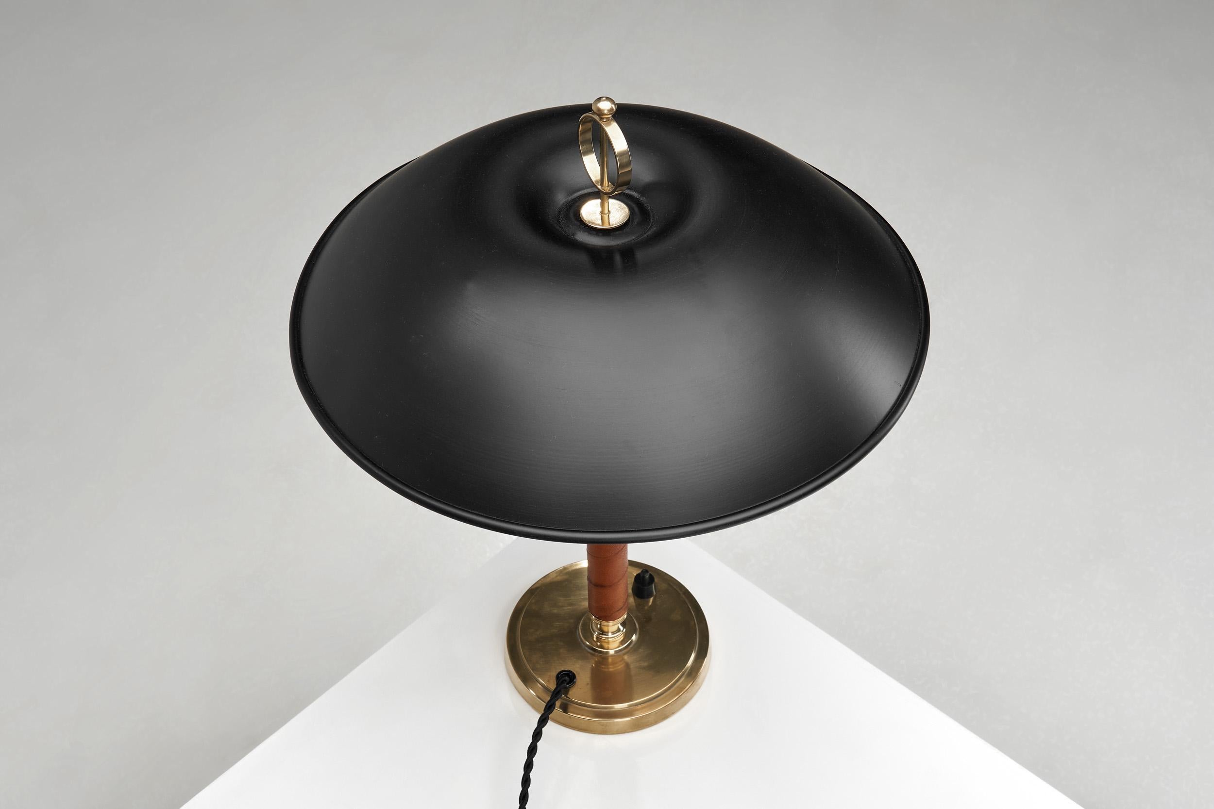 Pair of Bertil Brisborg Table Lamps, Sweden Mid-20th Century For Sale 3