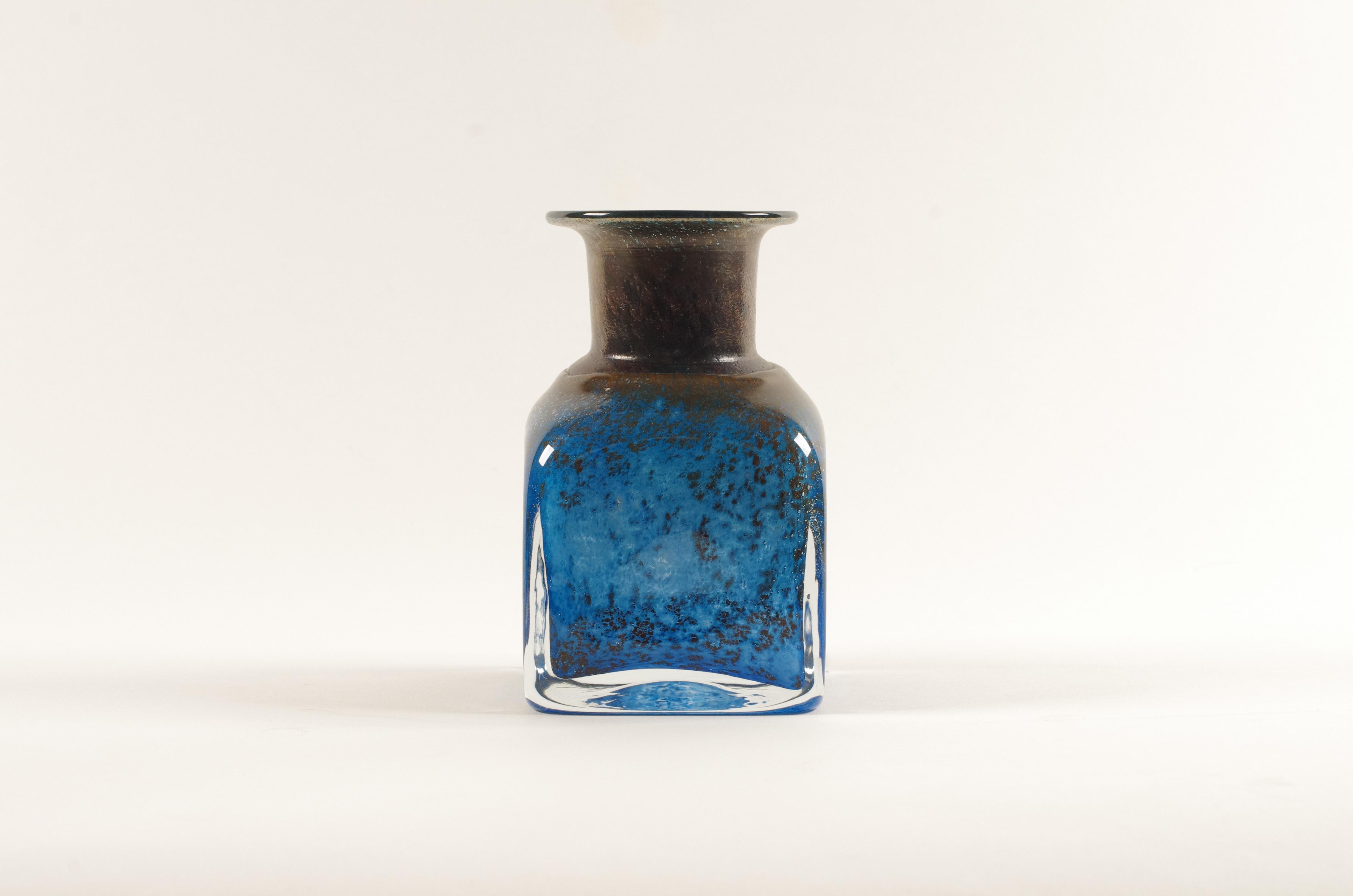 Coppia di vasi in vetro 