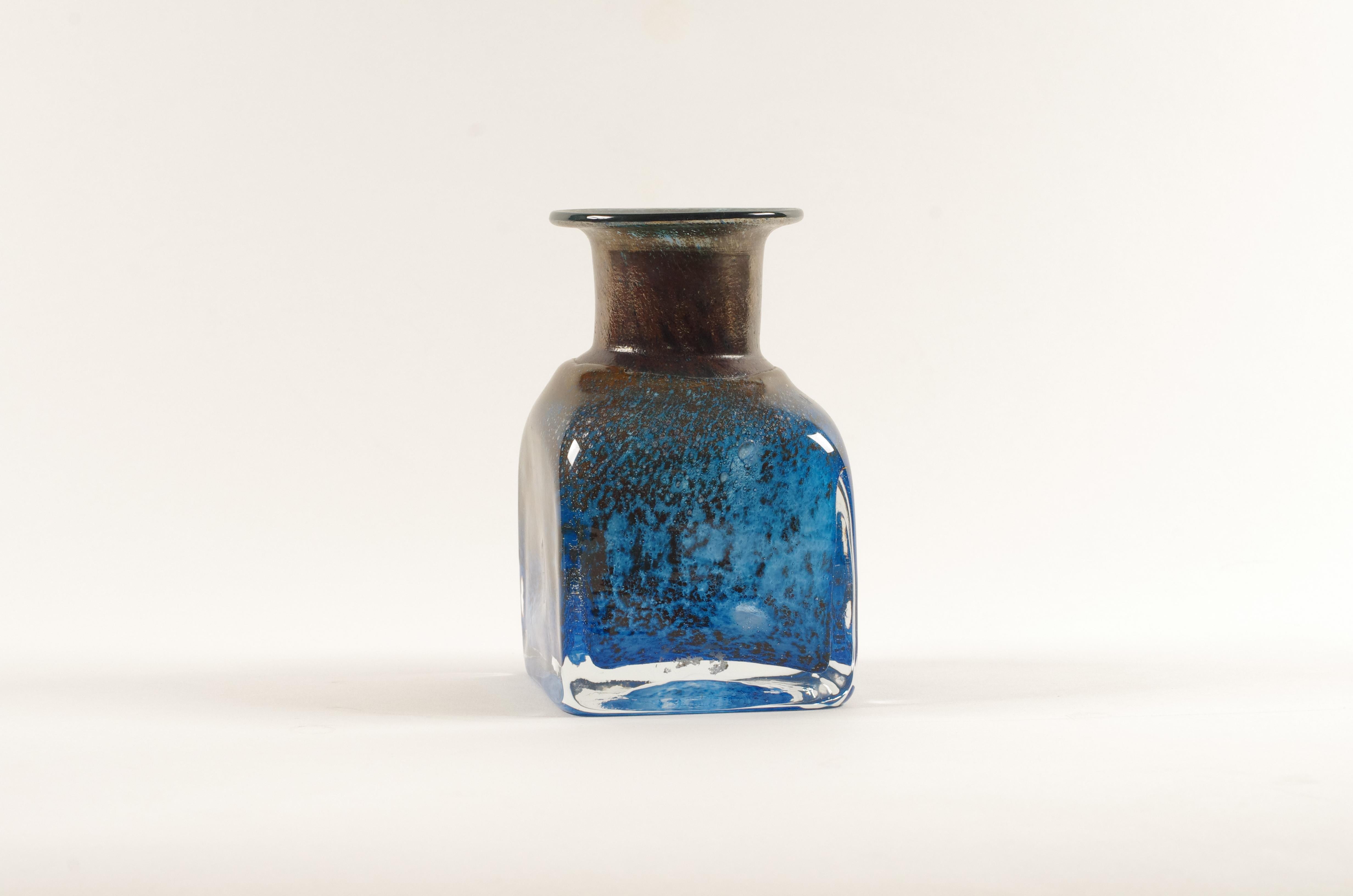 Coppia di vasi in vetro 