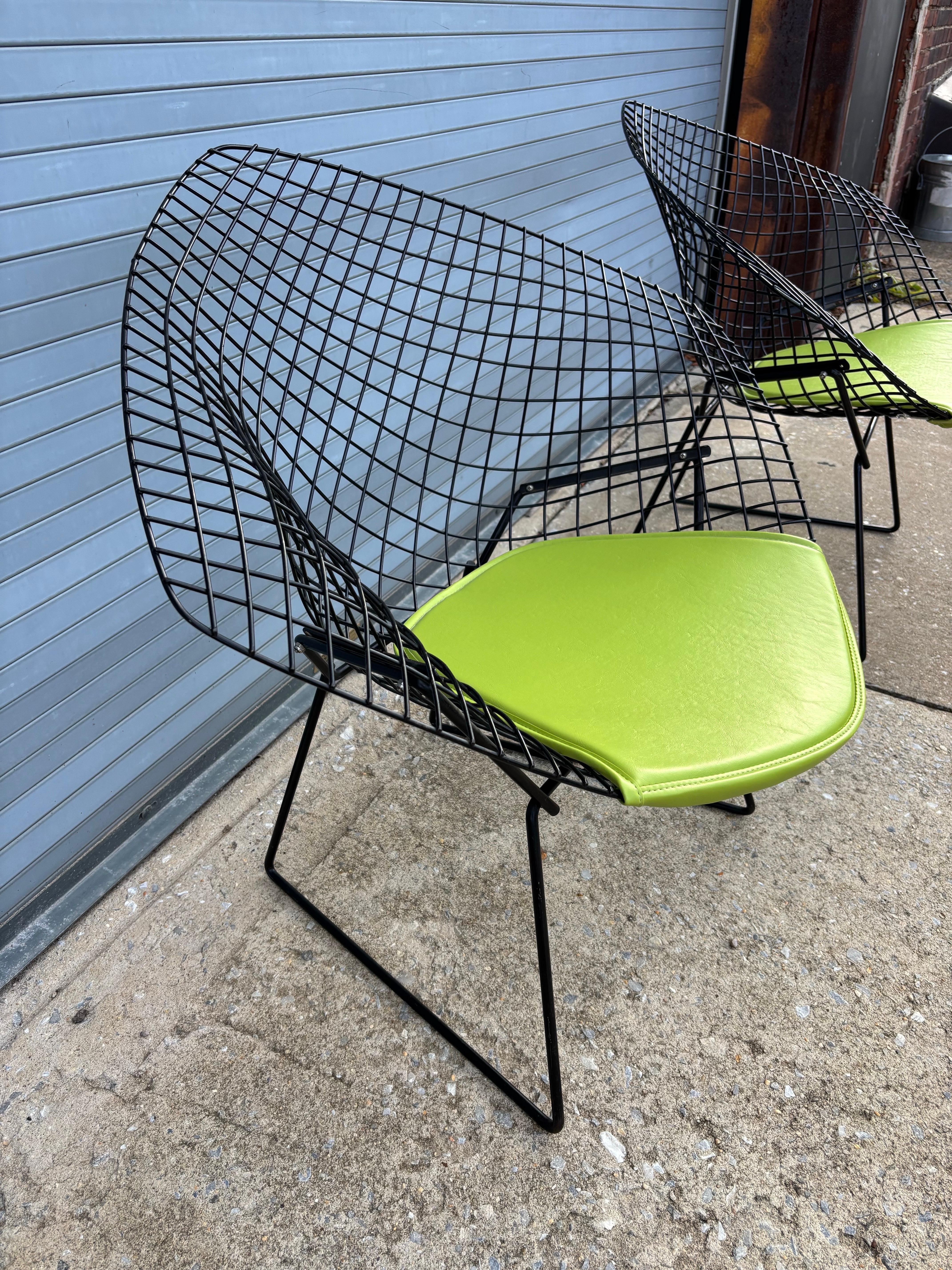 Mid-Century moderno Coppia di sedie Bertoia per Knoll Small Diamond in vendita