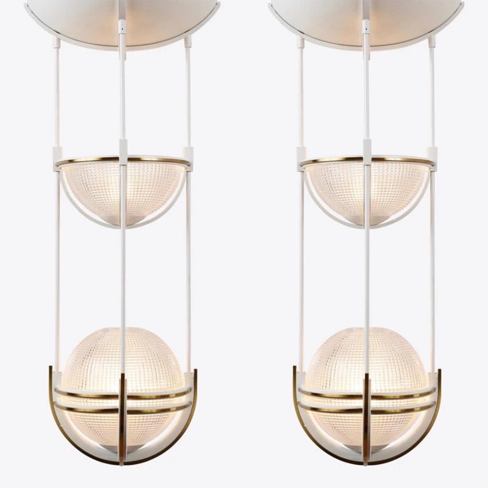 XXI secolo e contemporaneo Coppia di plafoniere a sospensione in vetro globulare di design Art Déco su misura in vendita