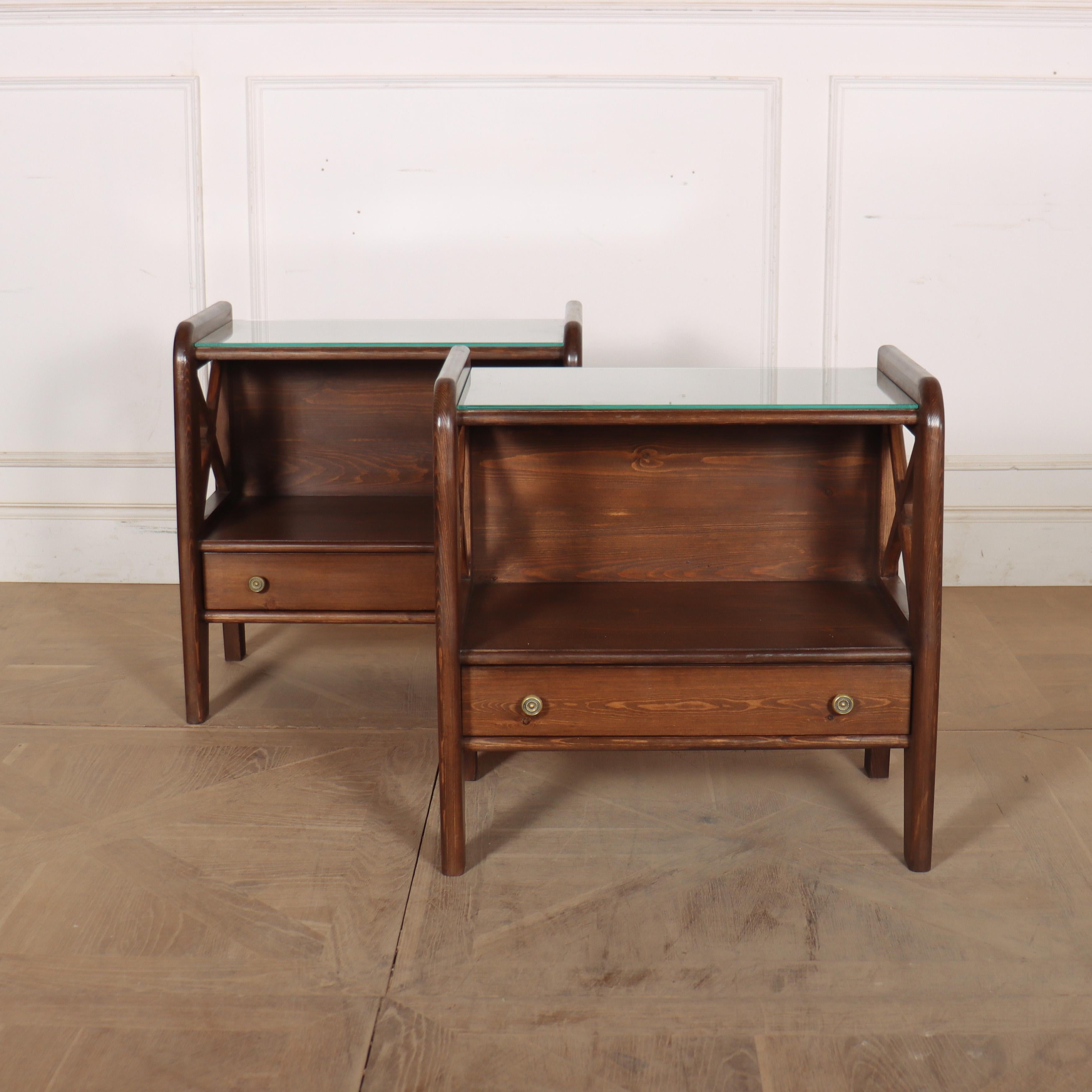 Pair of bespoke art deco style bedside tables. These can be made out oak for an additional fee. 

Internal reference: C


Code: 9243

Dimensions:
W: 25.5
