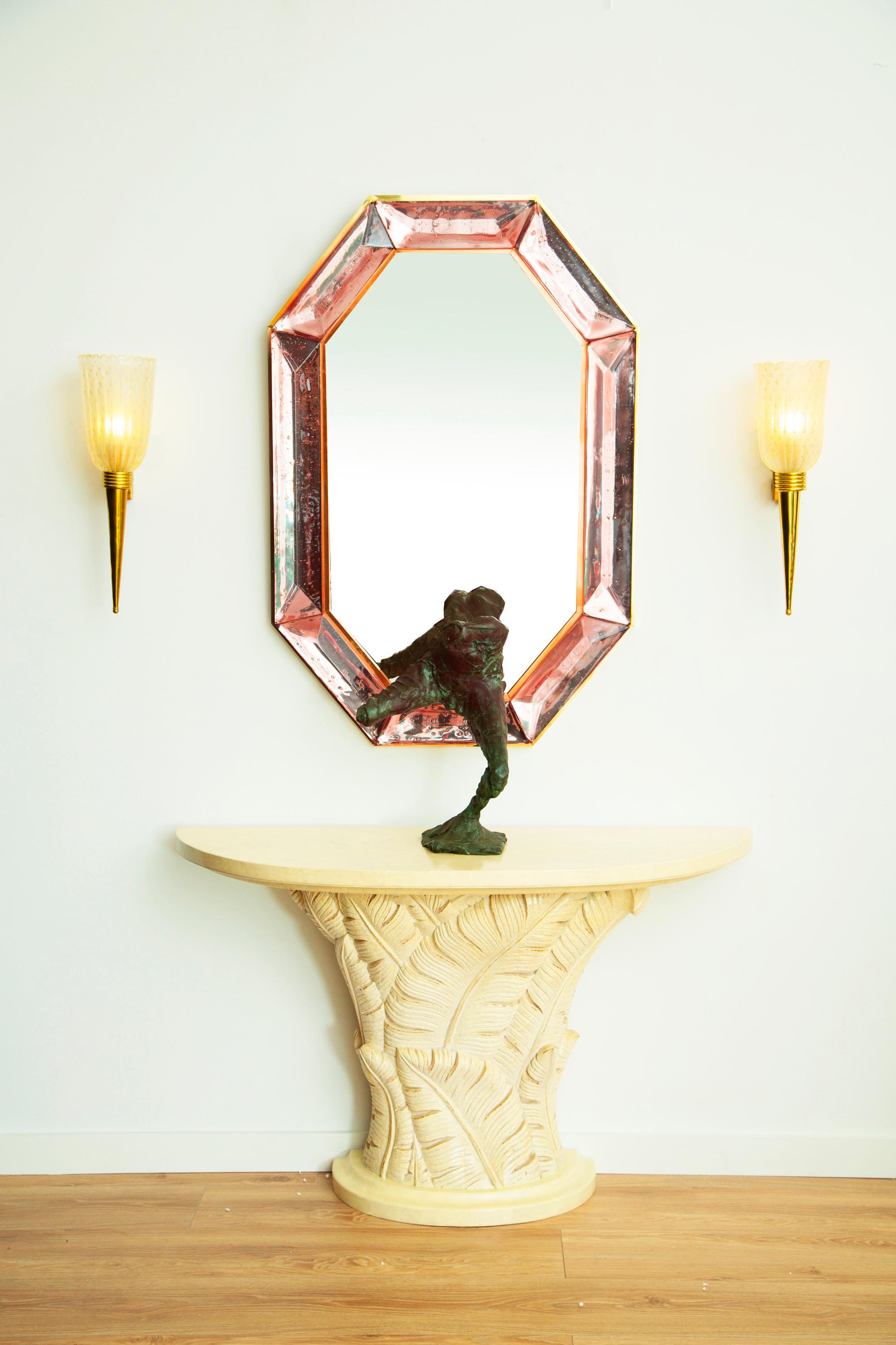 Paire de miroirs octogonaux en verre de Murano rose sur mesure, en stock en vente 3