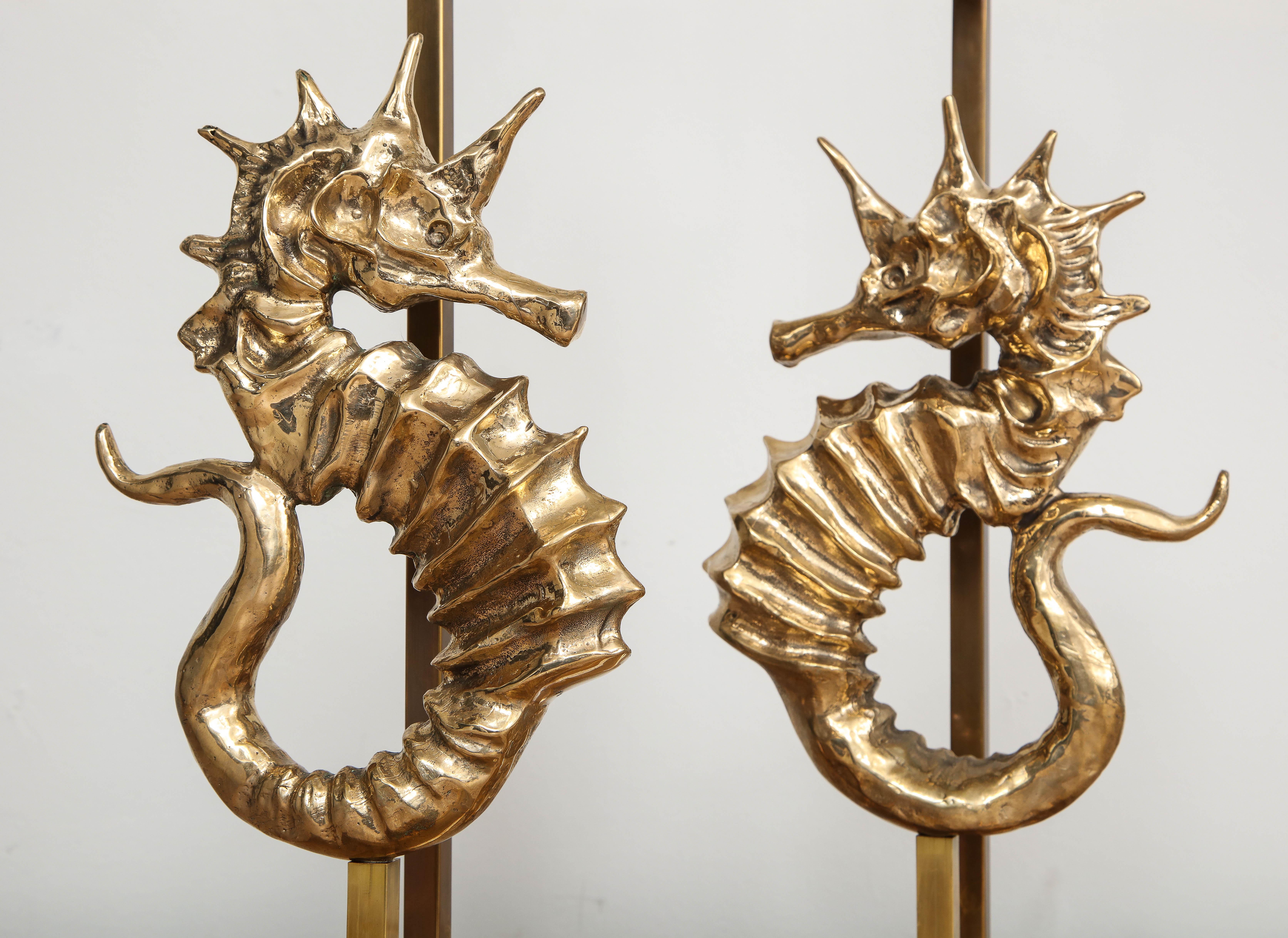Paire de lampes de table en bronze en forme d'hippocampe sur mesure Neuf - En vente à New York, NY