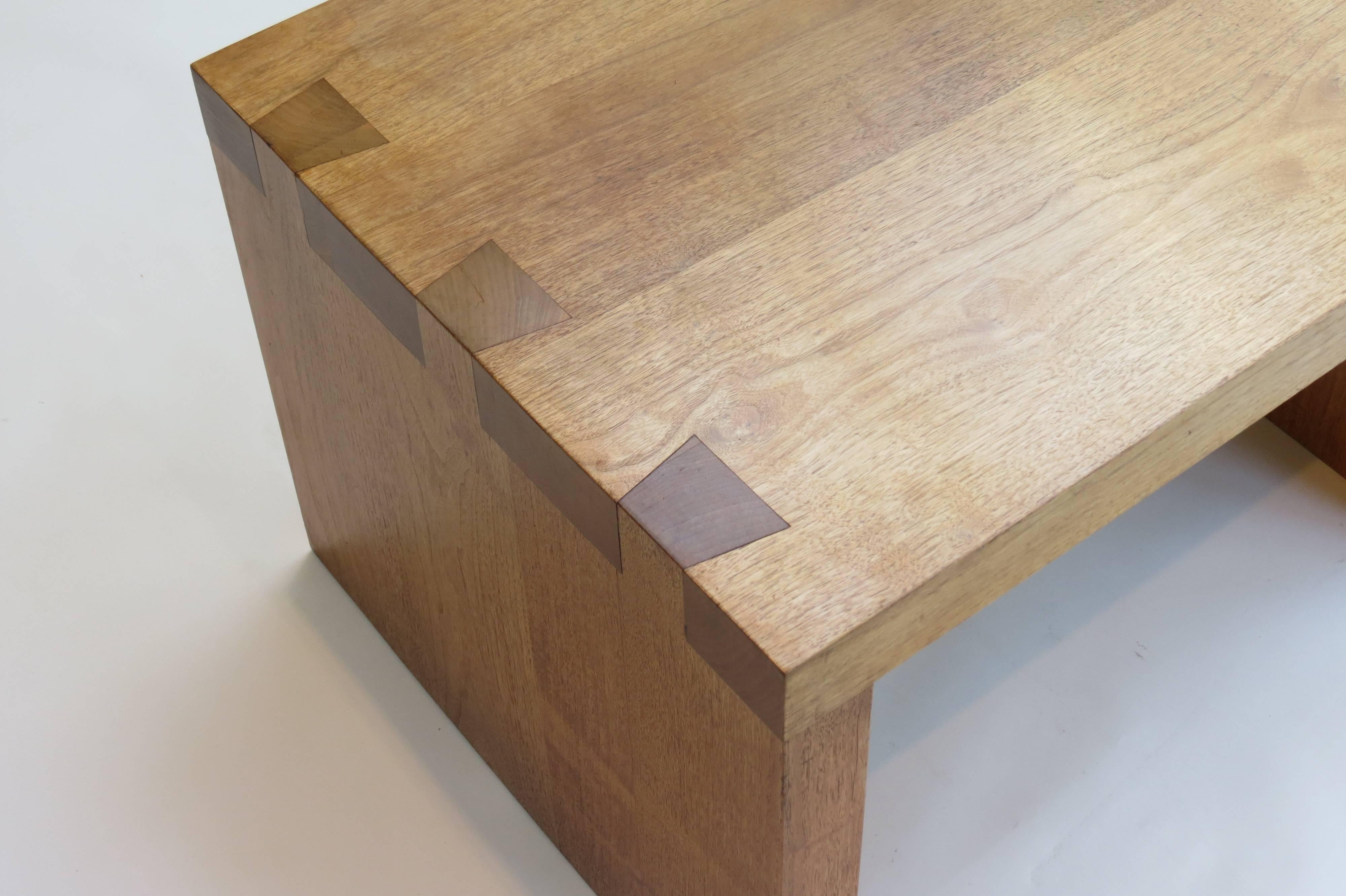 dovetail coffee table