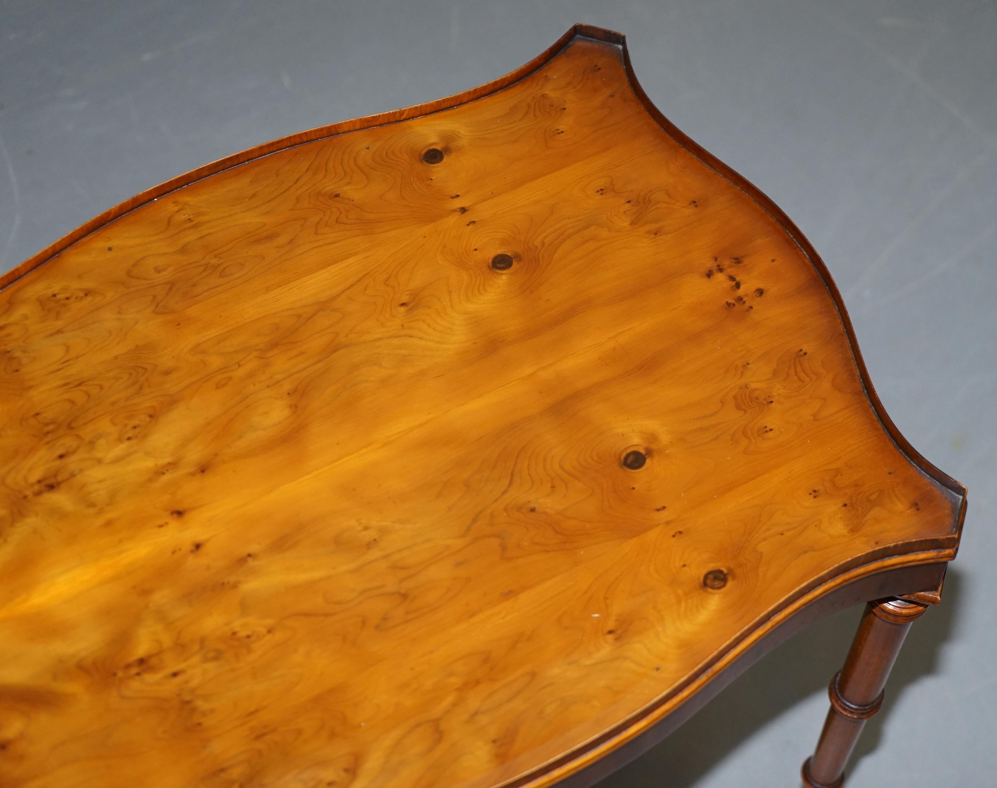 Hand-Crafted Pair of Bevan Funnell Burr Yew Wood Occasional Side End Lamp Wine Tables Patina!