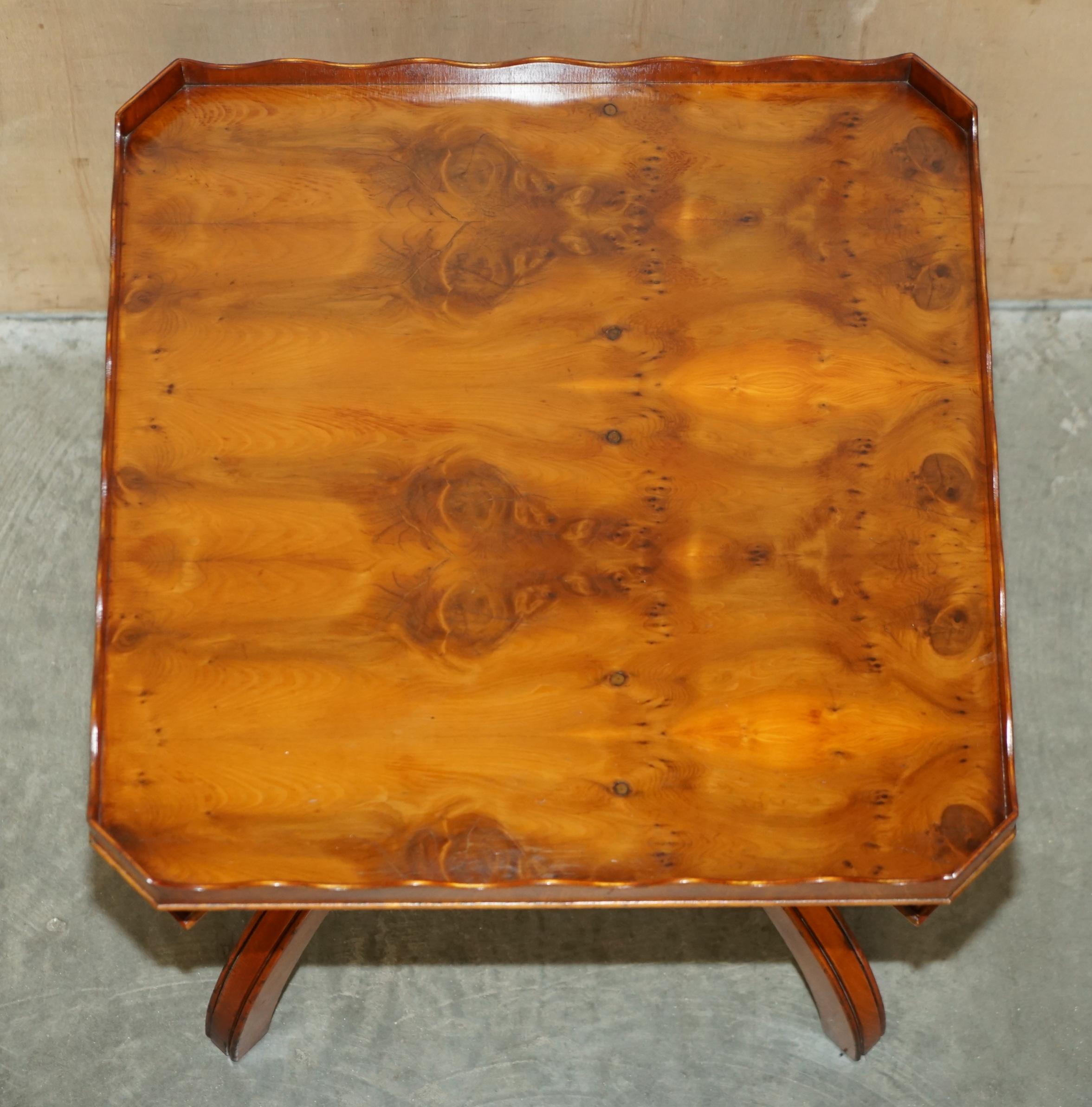 PAIR OF BEVAN FUNNELL ENGLAND BURR YEW SIDE TABLES EACH WITH A SIGNLE DRAWEr For Sale 2
