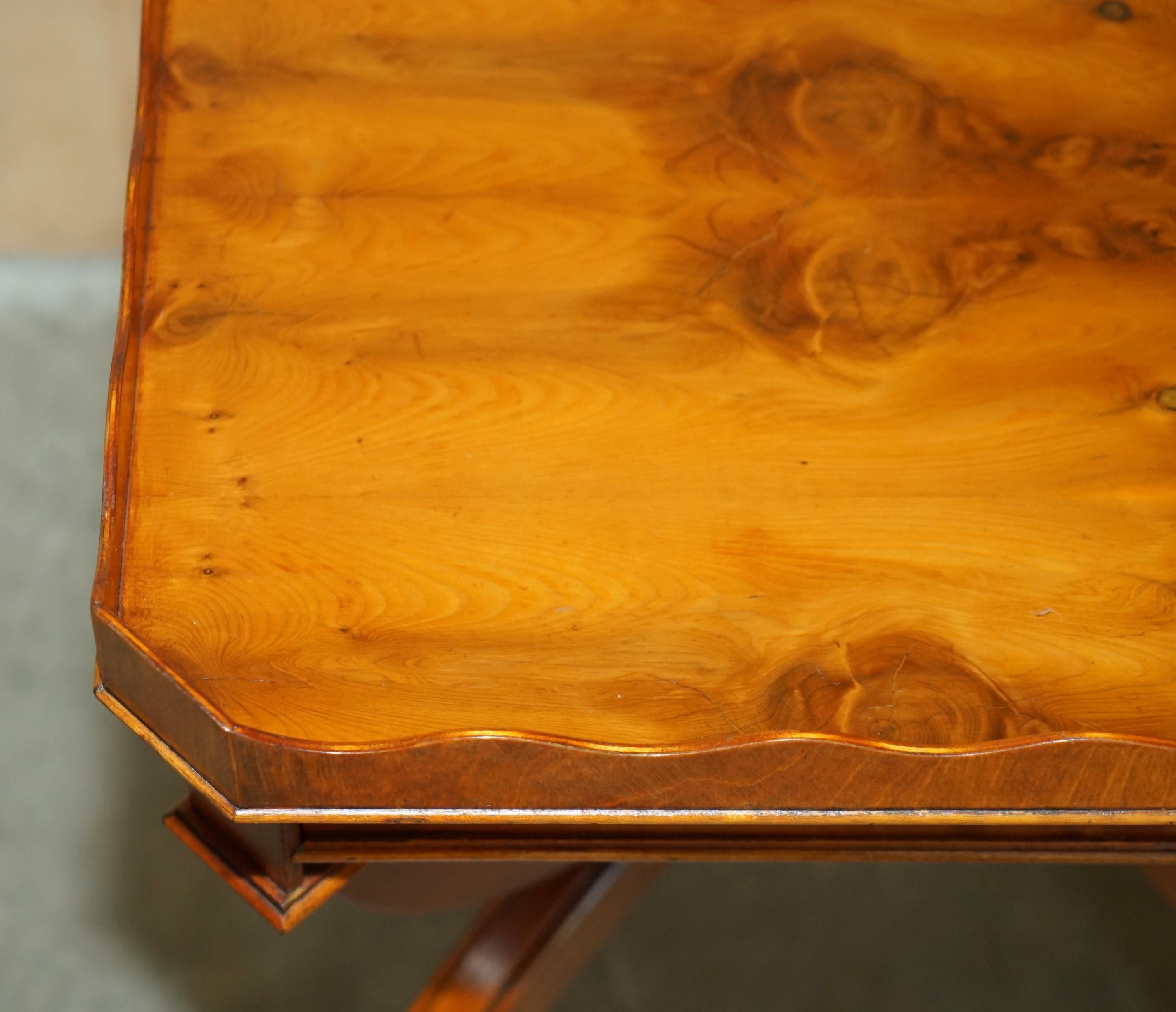 PAIR OF BEVAN FUNNELL ENGLAND BURR YEW SIDE TABLES EACH WITH A SIGNLE DRAWEr For Sale 4