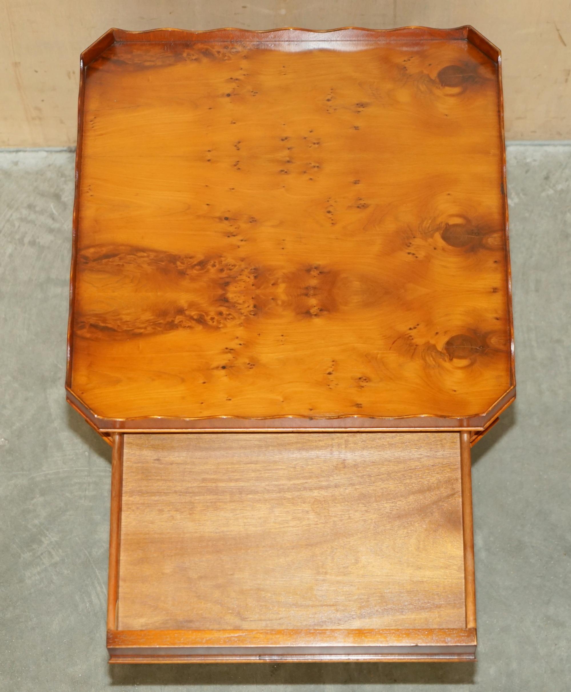 PAIR OF BEVAN FUNNELL ENGLAND BURR YEW SIDE TABLES EACH WITH A SIGNLE DRAWEr For Sale 9