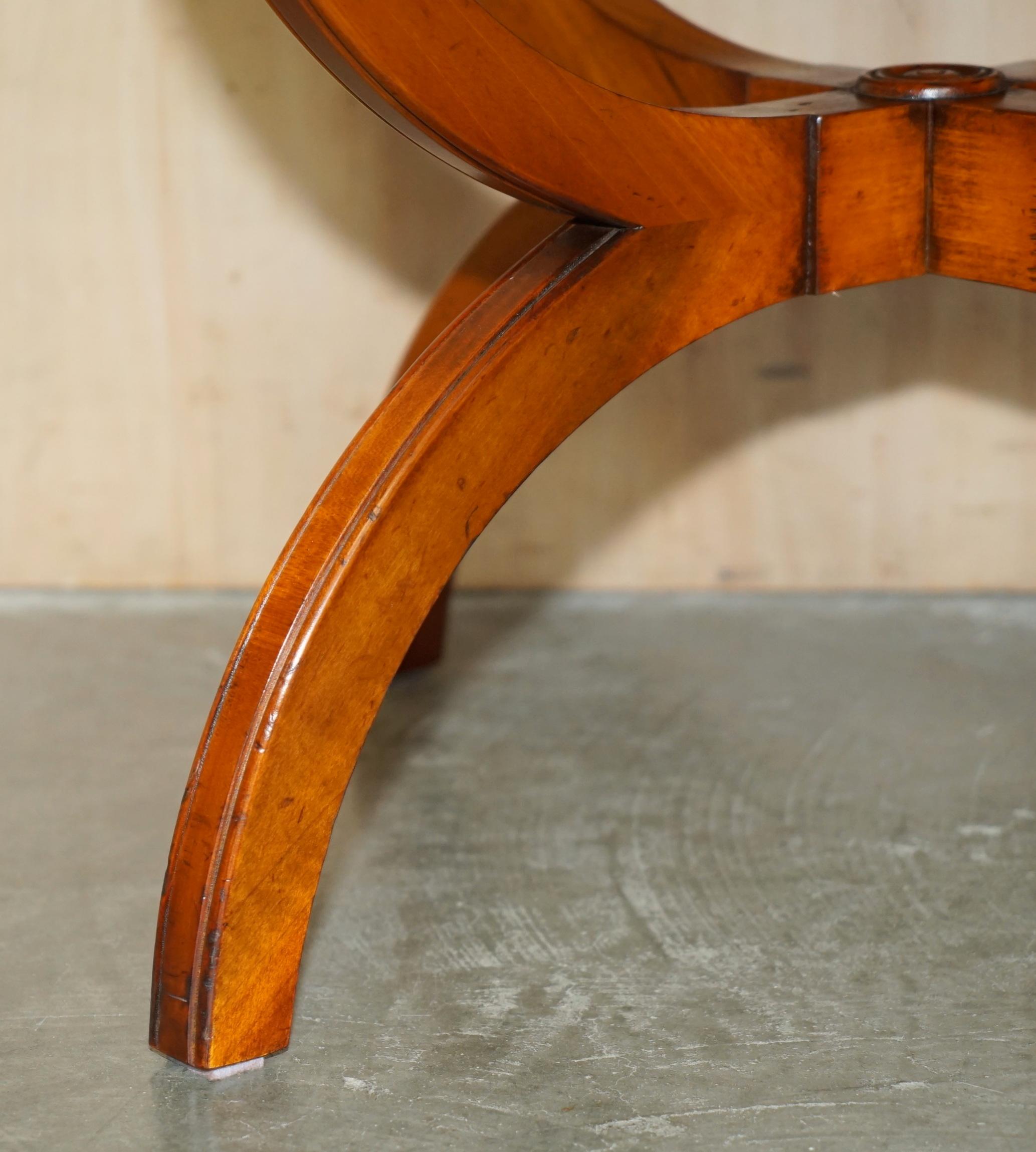 Yew PAIR OF BEVAN FUNNELL ENGLAND BURR YEW SIDE TABLES EACH WITH A SIGNLE DRAWEr For Sale