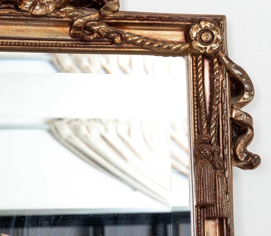 Pareja De Espejos Biselados Dorados Con Borla en venta 5