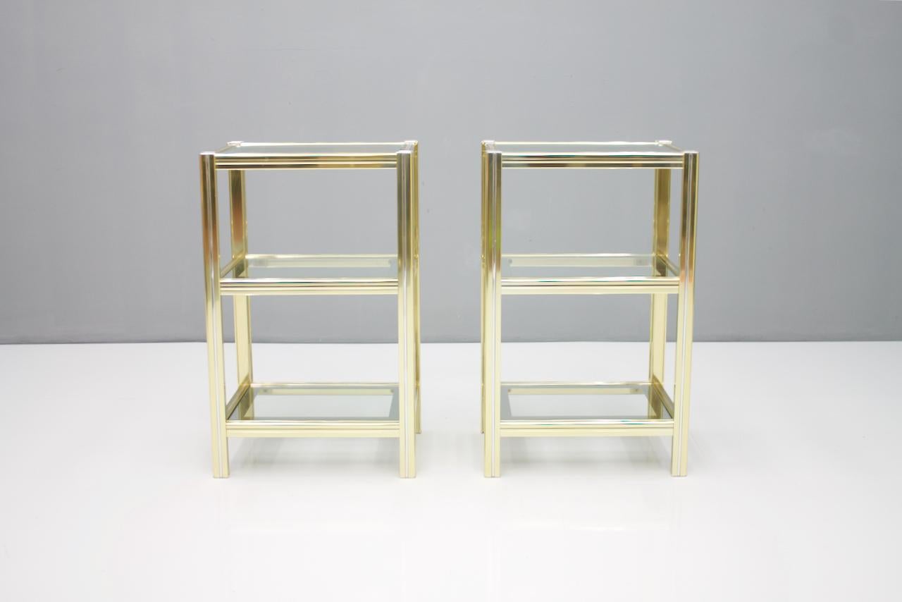 Late 20th Century Pair of Bi-Color Side Tables Étagère in Chrom Brass and Glass, 1970s For Sale
