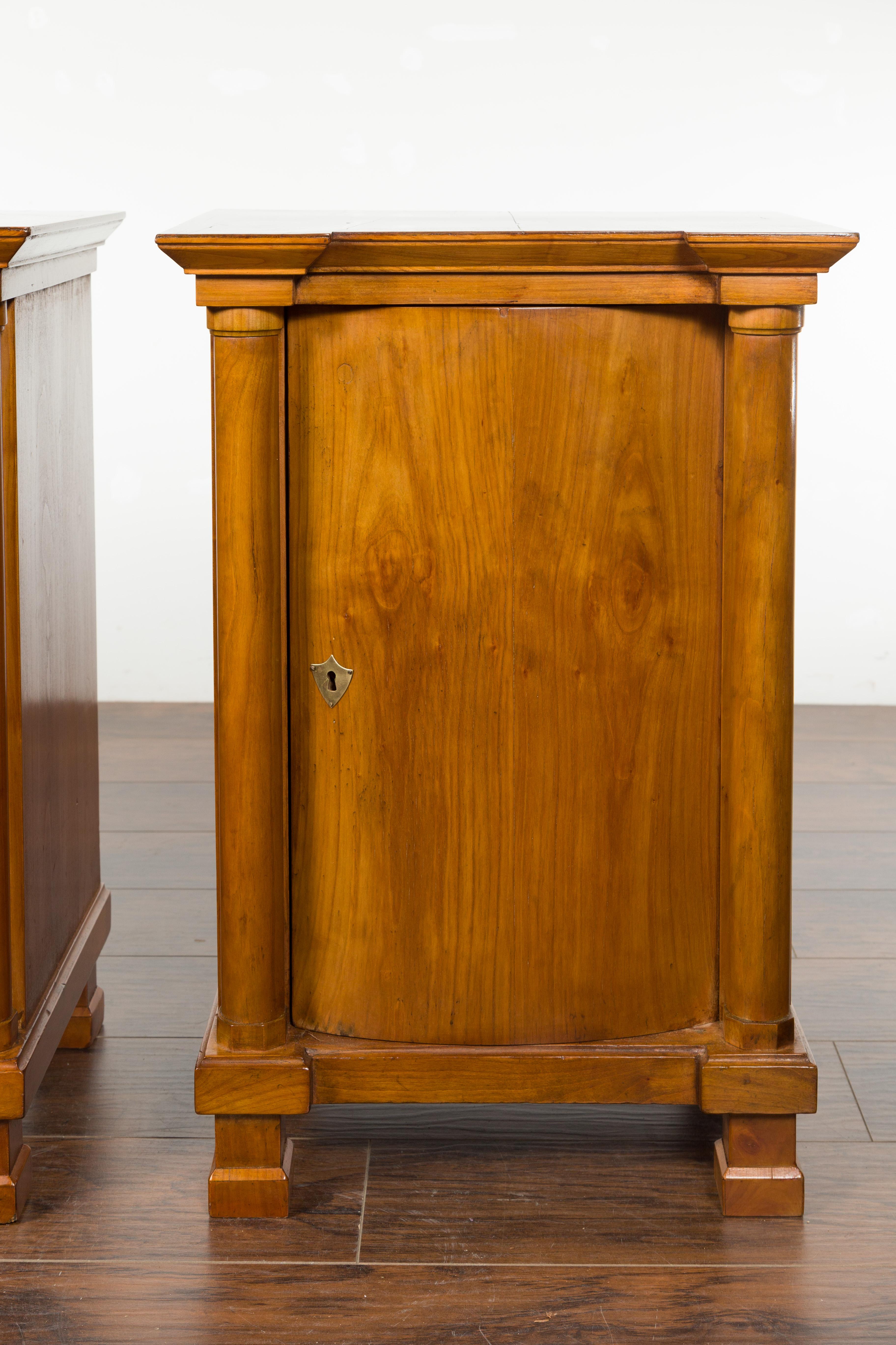 Pair of Biedermeier 1840s Walnut Cabinets with Bombé Doors and Semi-Columns 3