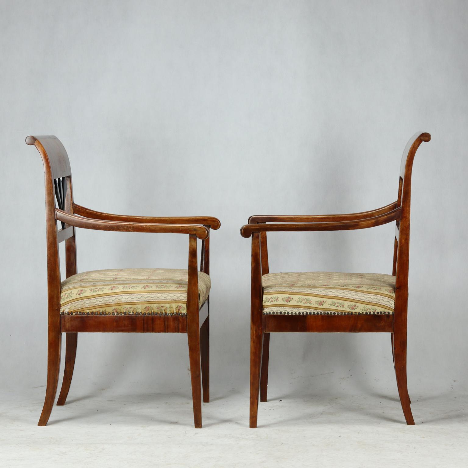 Pair of Biedermeier Armchairs, circa 1820 In Good Condition In Lucenec, SK
