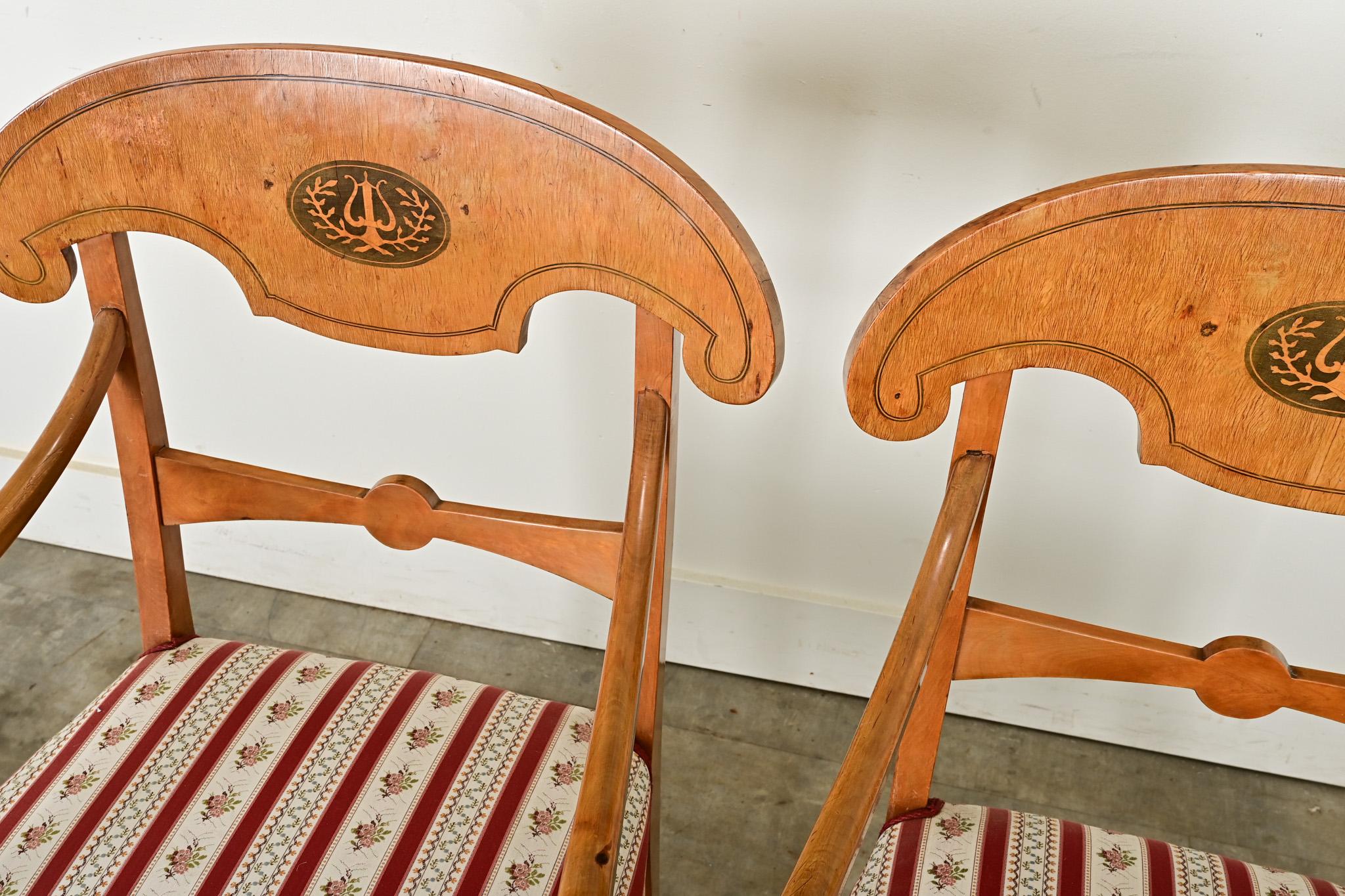 Coppia di poltrone Biedermeier in vendita 1