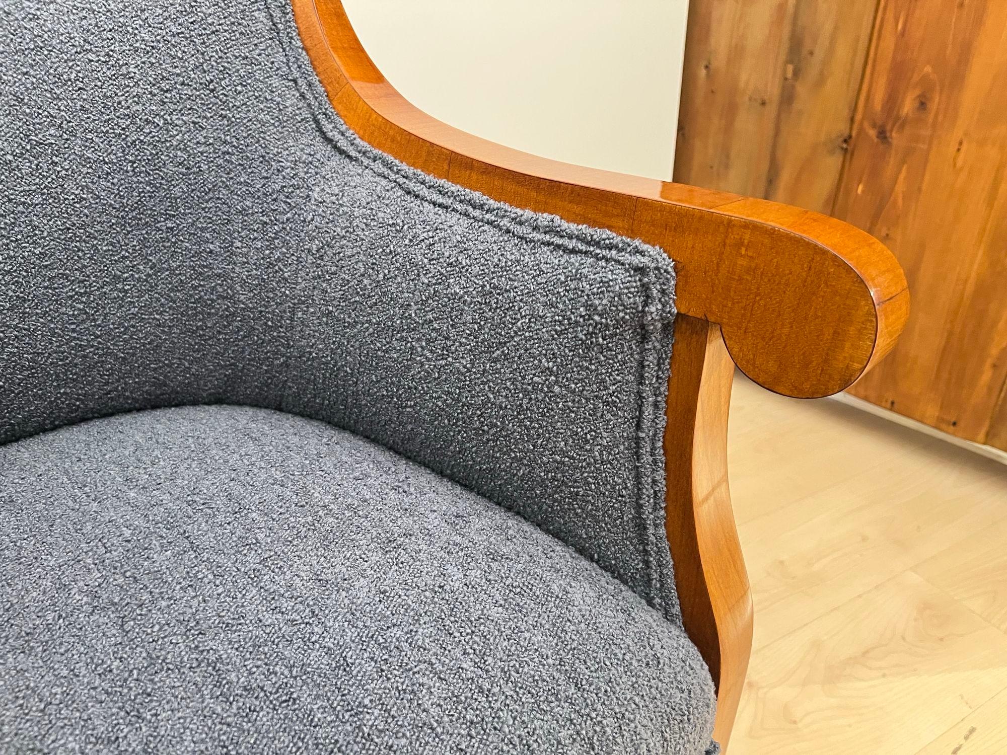 Pair of Biedermeier Bergere Chairs, Cherry Wood, Gray Boucle, Austria circa 1830 For Sale 5
