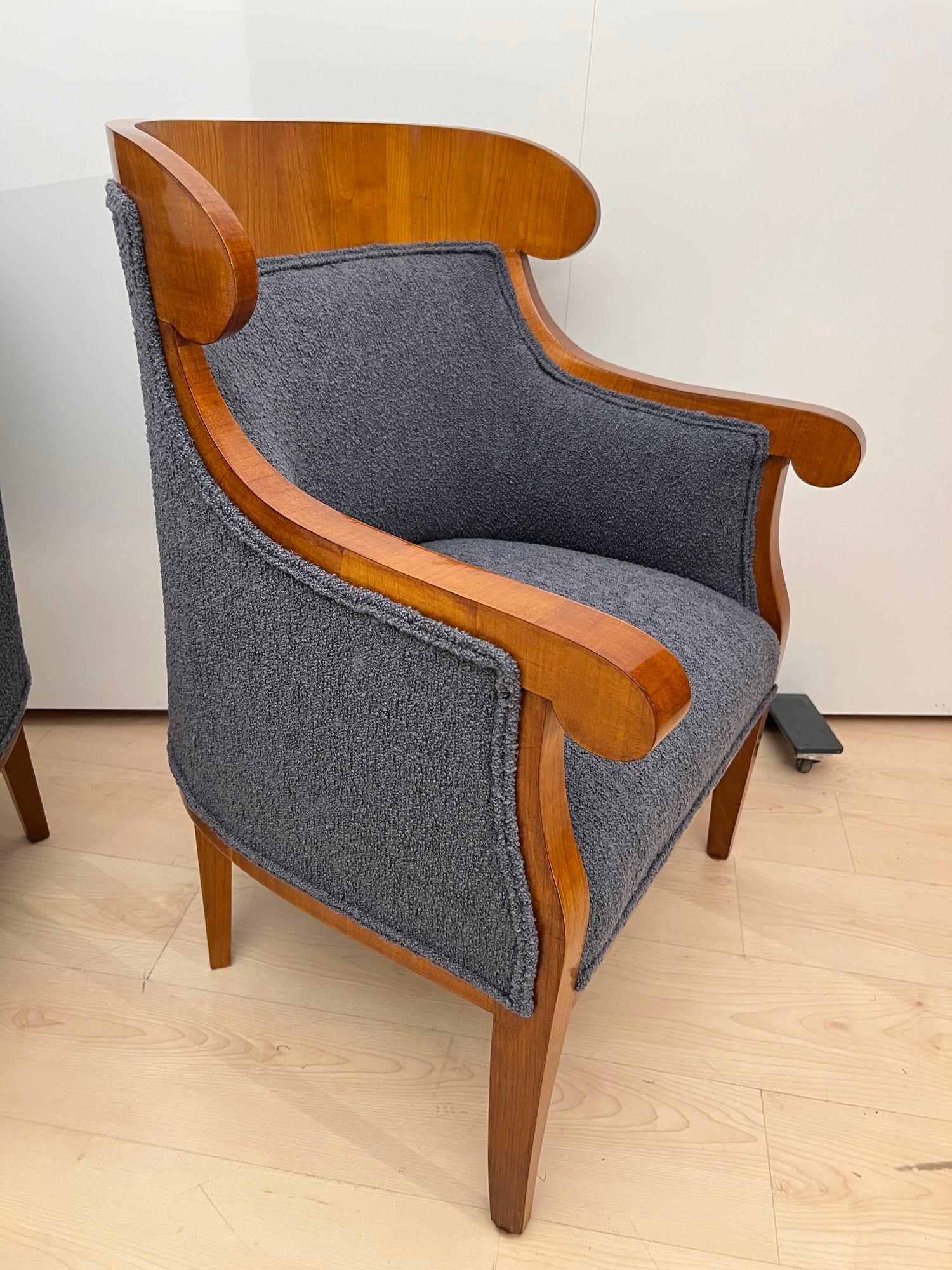 Pair of Biedermeier Bergere Chairs, Cherry Wood, Gray Boucle, Austria circa 1830 For Sale 6