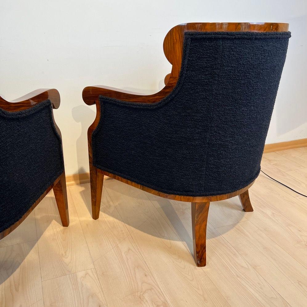 Pair of Biedermeier Bergere Chairs, Walnut, Black Boucle, Austria circa 1850 For Sale 1