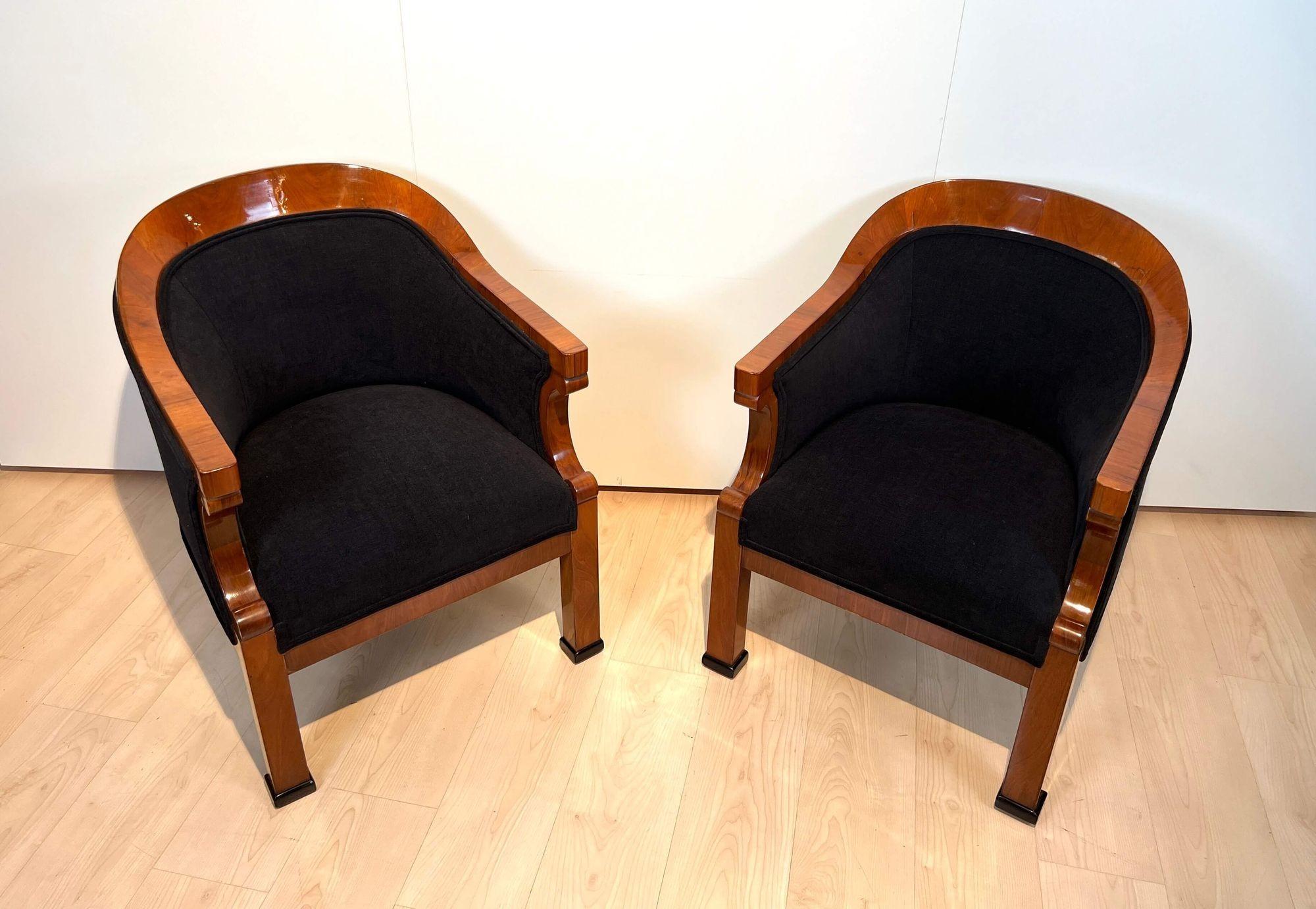 Polished Pair of Biedermeier Bergere Chairs, Walnut Veneer, Vienna/Austria, 19th Century