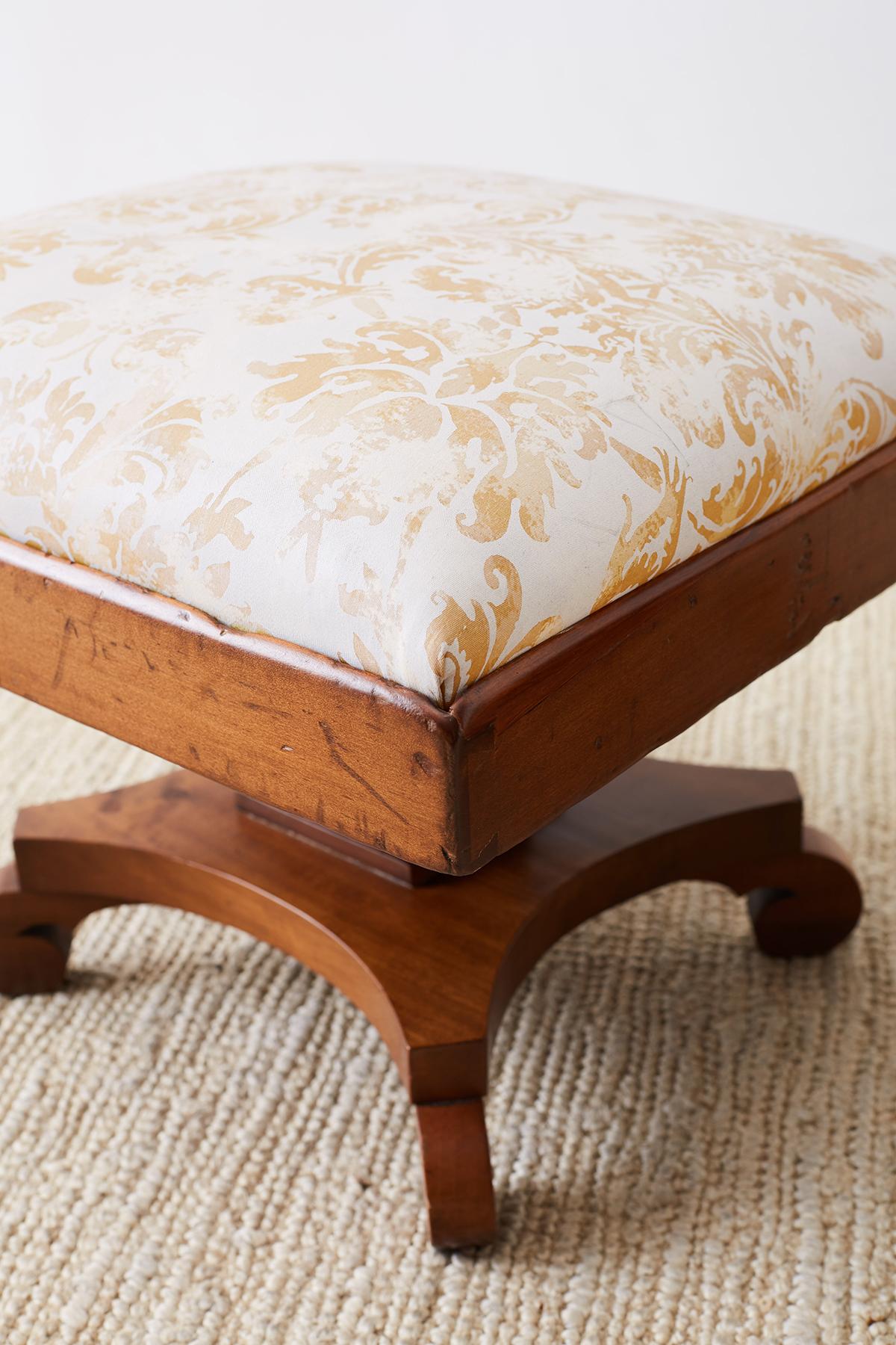 Pair of Biedermeier Carved Footstools with Fortuny Upholstery (19. Jahrhundert)