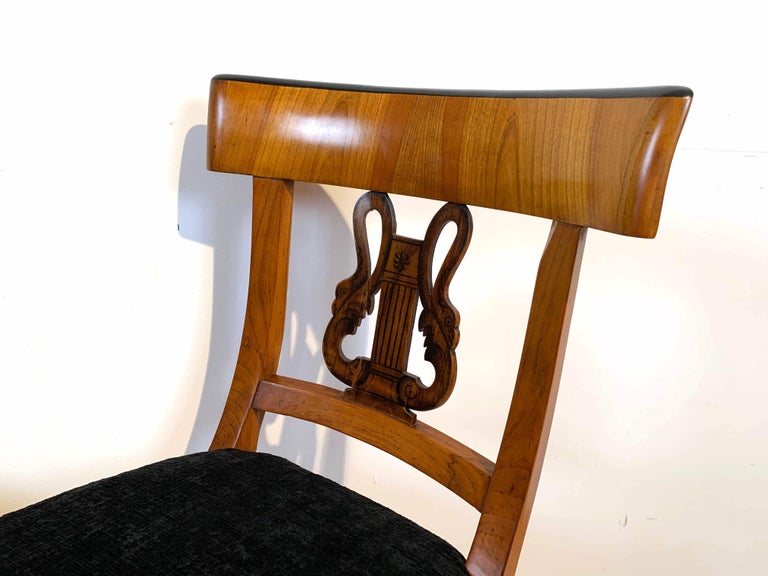 Pair of Biedermeier Chairs, Cherry Wood, Painting, South Germany circa 1820 For Sale 4