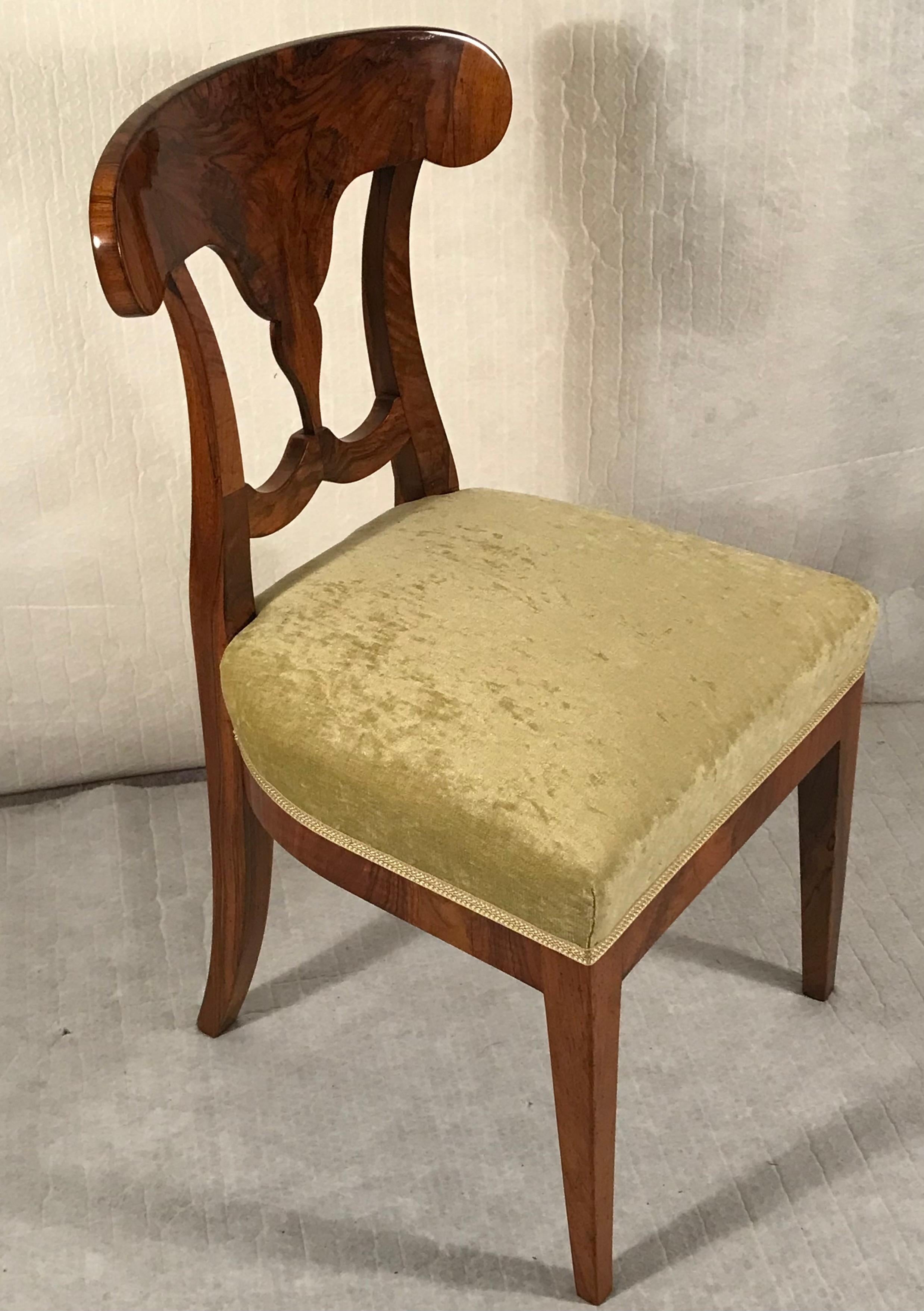 Early 19th Century Pair of Biedermeier Chairs, South German 1820