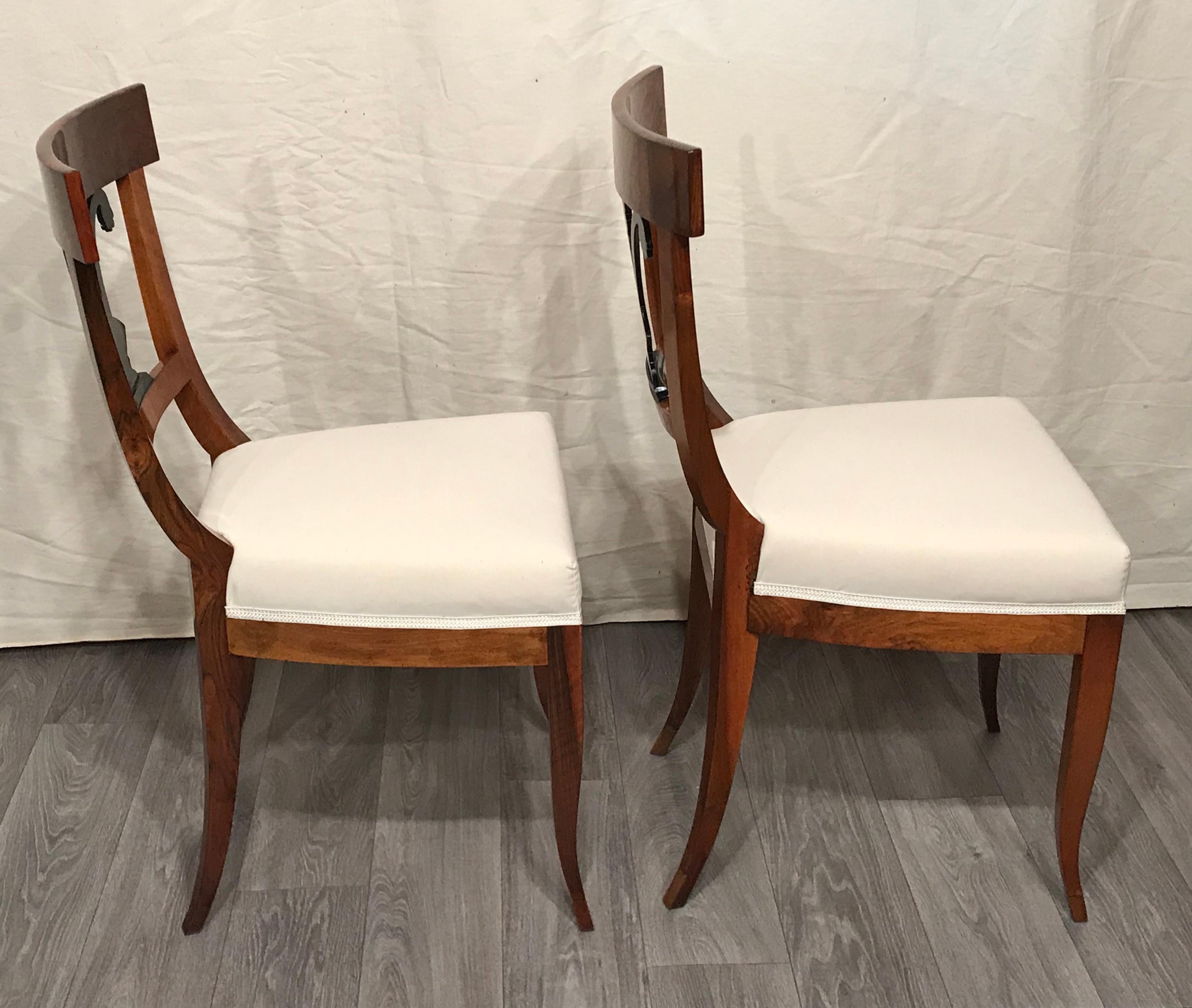 Veneer Pair of Biedermeier Chairs, South German 1820, Walnut