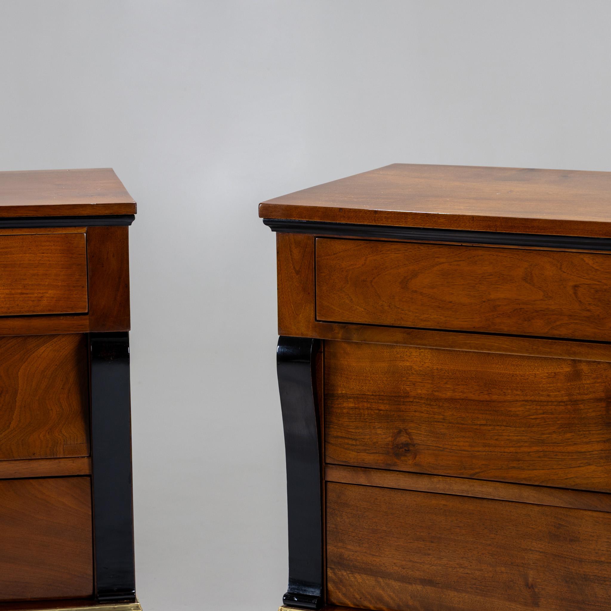 Pareja de cómodas Biedermeier, hacia 1820 en Bueno estado para la venta en New York, NY