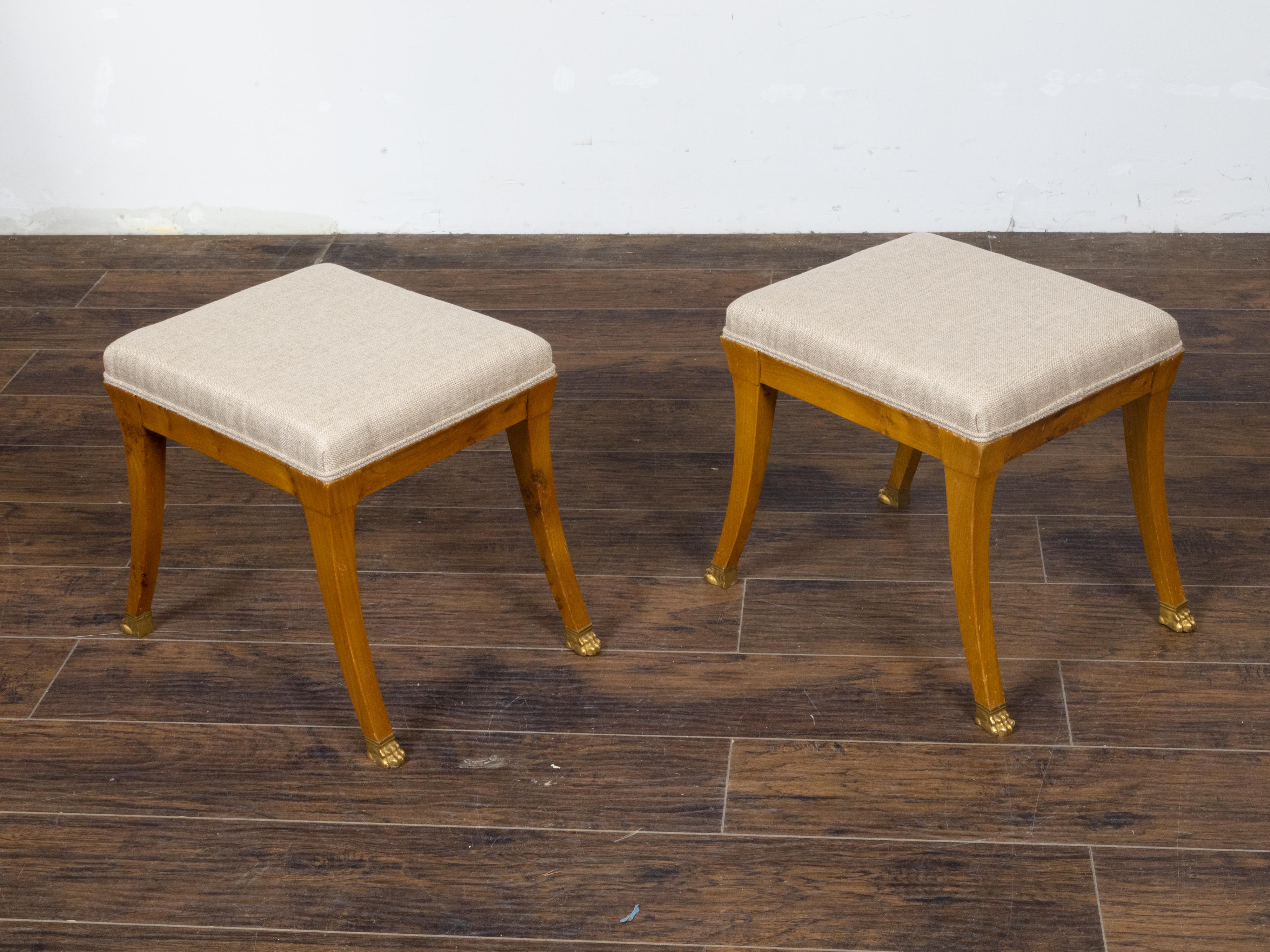Pair of Biedermeier Period 19th Century Walnut Stools with Carved Gilt Lion Paws For Sale 1