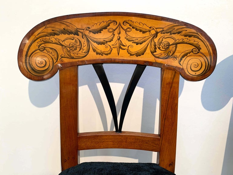 Pair of Biedermeier Shovel Chairs, Walnut, Ink Painting, South Germany, ca. 1830 For Sale 4