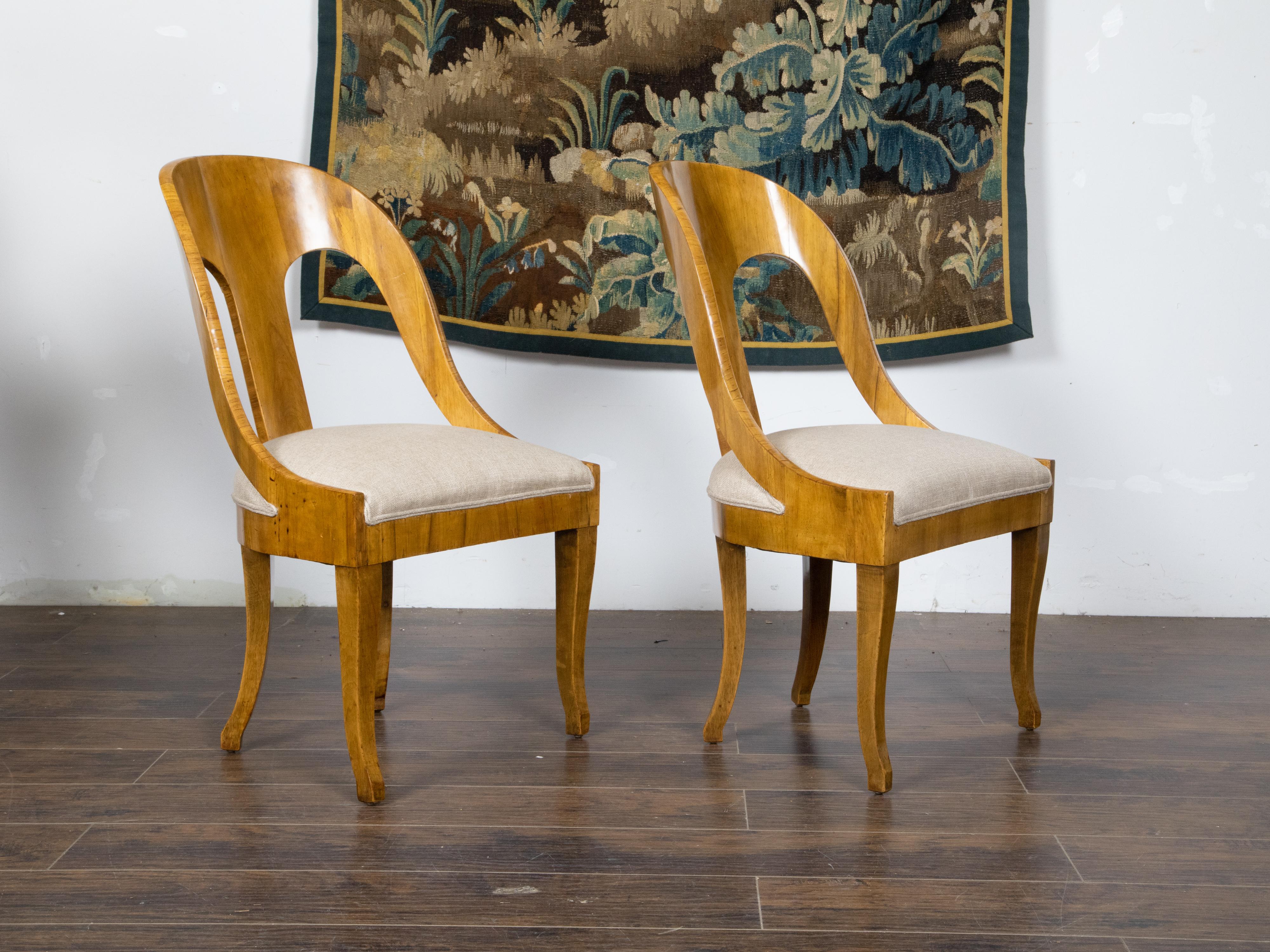 Veneer Pair of Biedermeier Style 1900s Walnut Spoon Back Chairs with New Upholstery