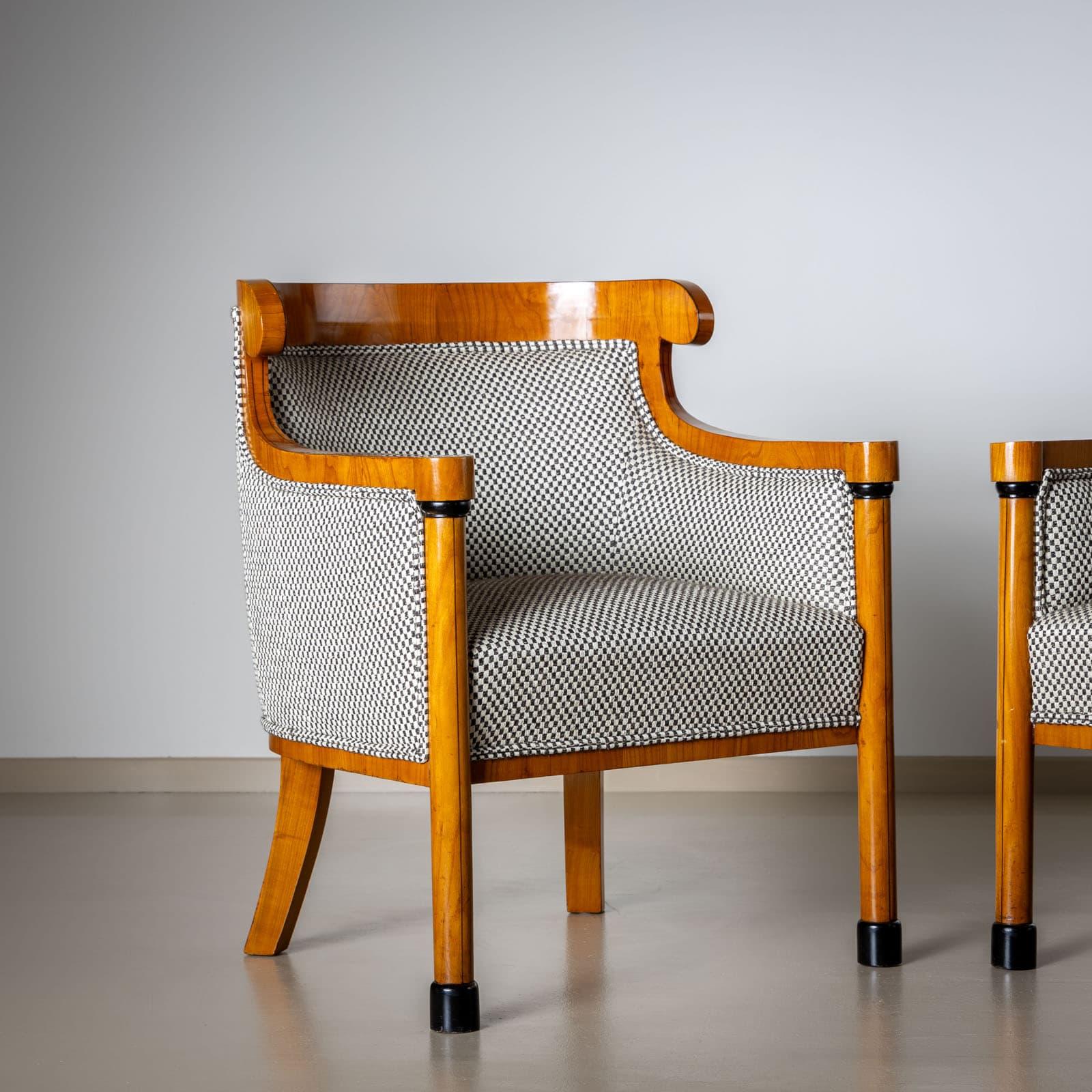 Coppia di poltrone in stile Biedermeier, fine XIX secolo in vendita 1
