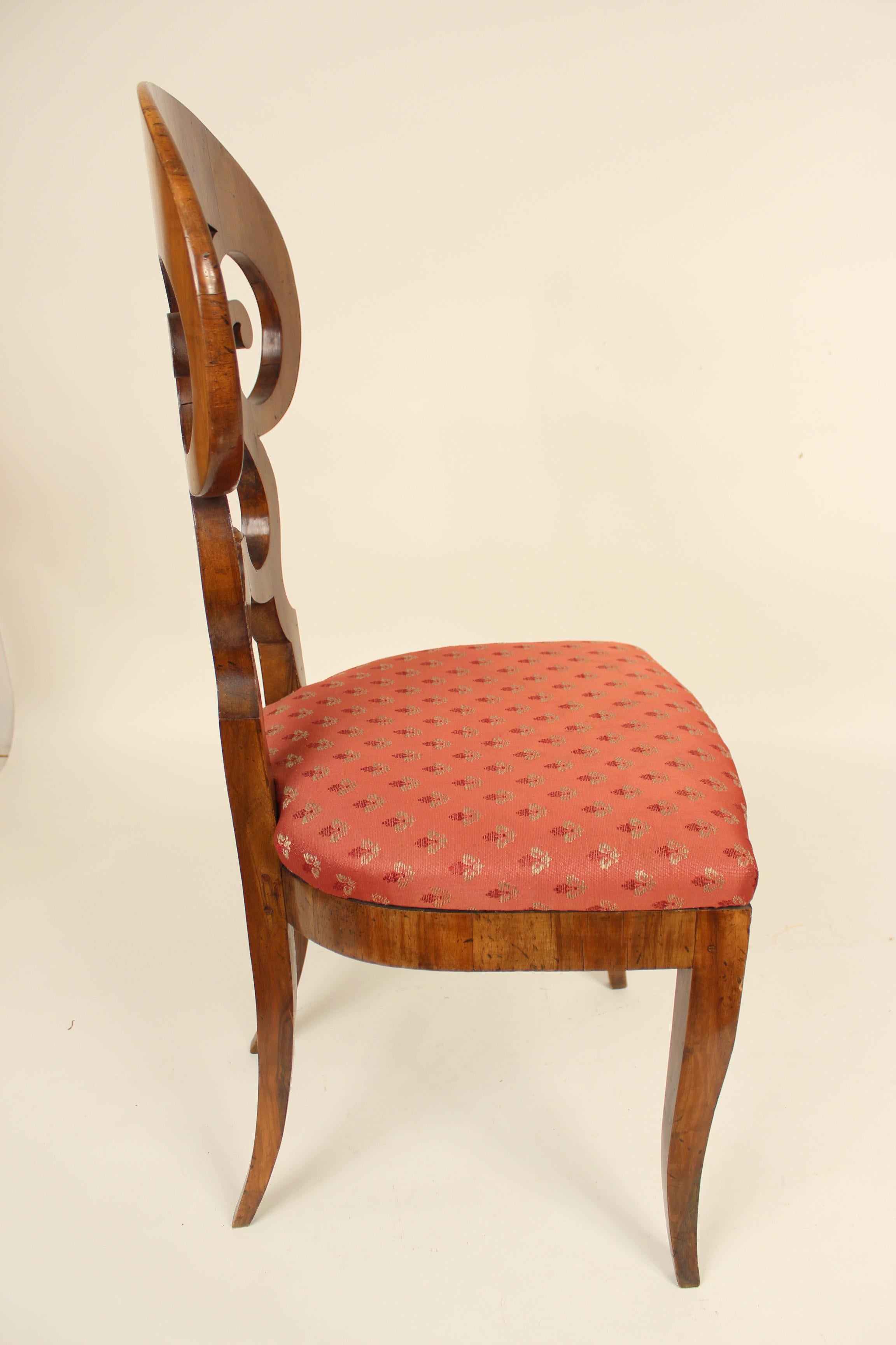 Mid-20th Century Pair of Biedermeier Style Walnut Side Chairs
