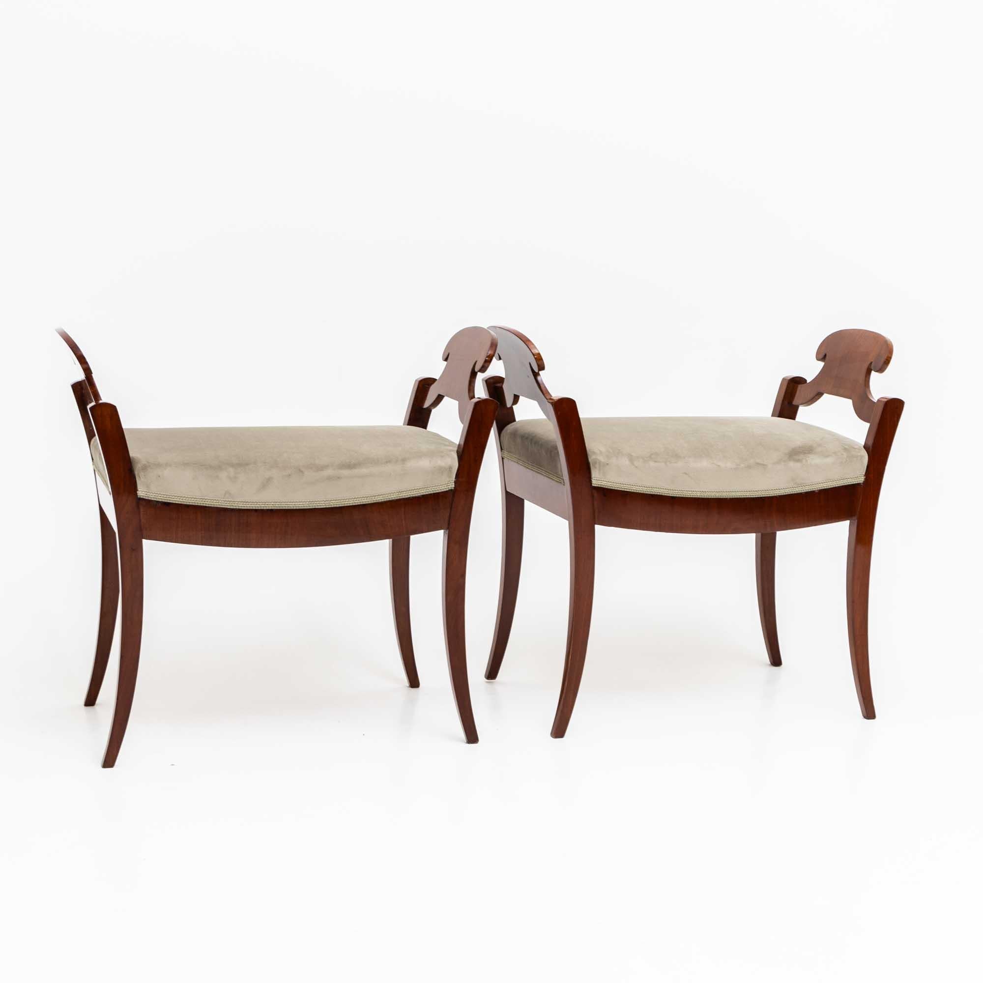 Coppia di tabourets Biedermeier, Scandinavia, prima metà del XIX secolo in vendita 1
