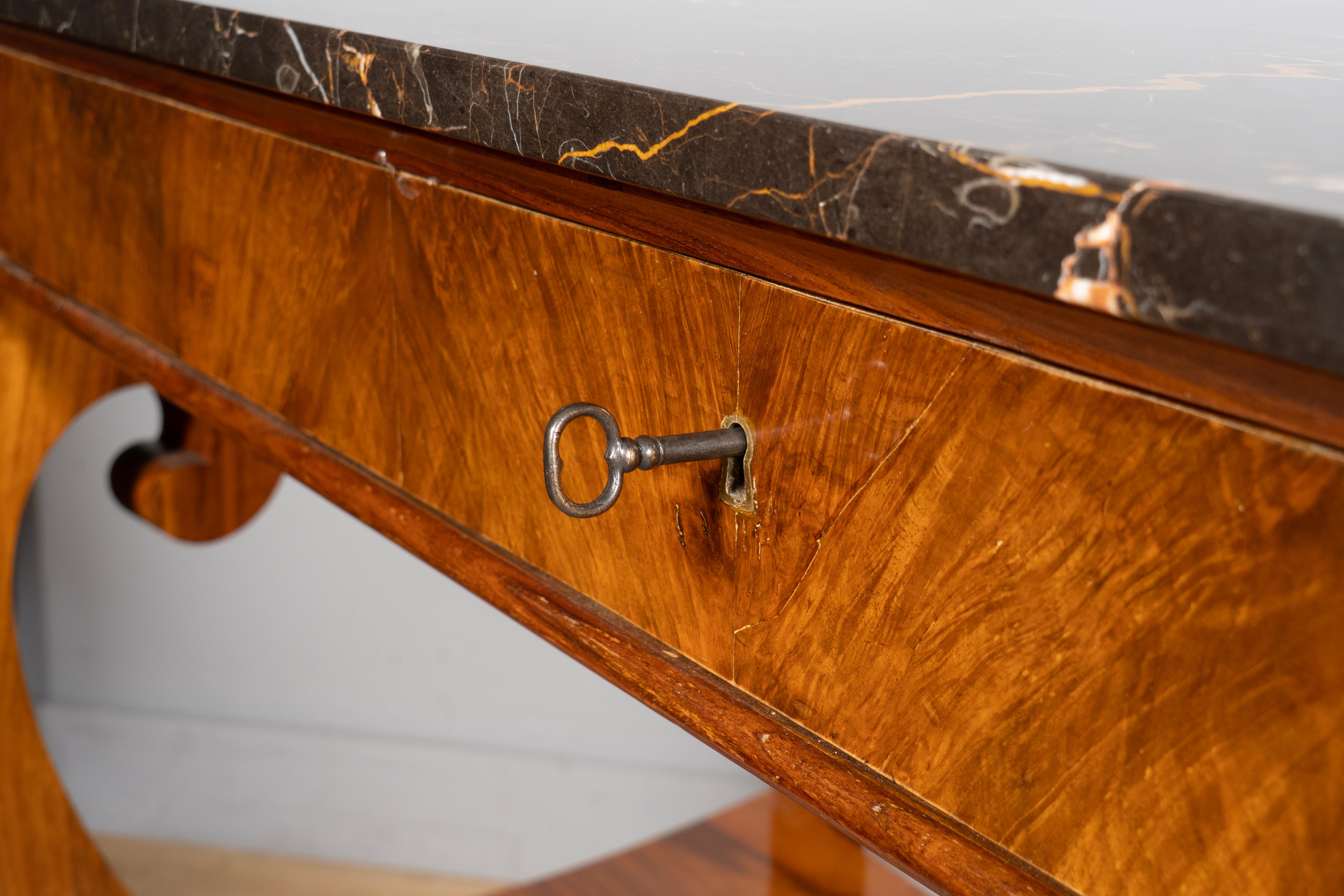 Pareja De Consolas Biedermeier De Nogal en venta 4