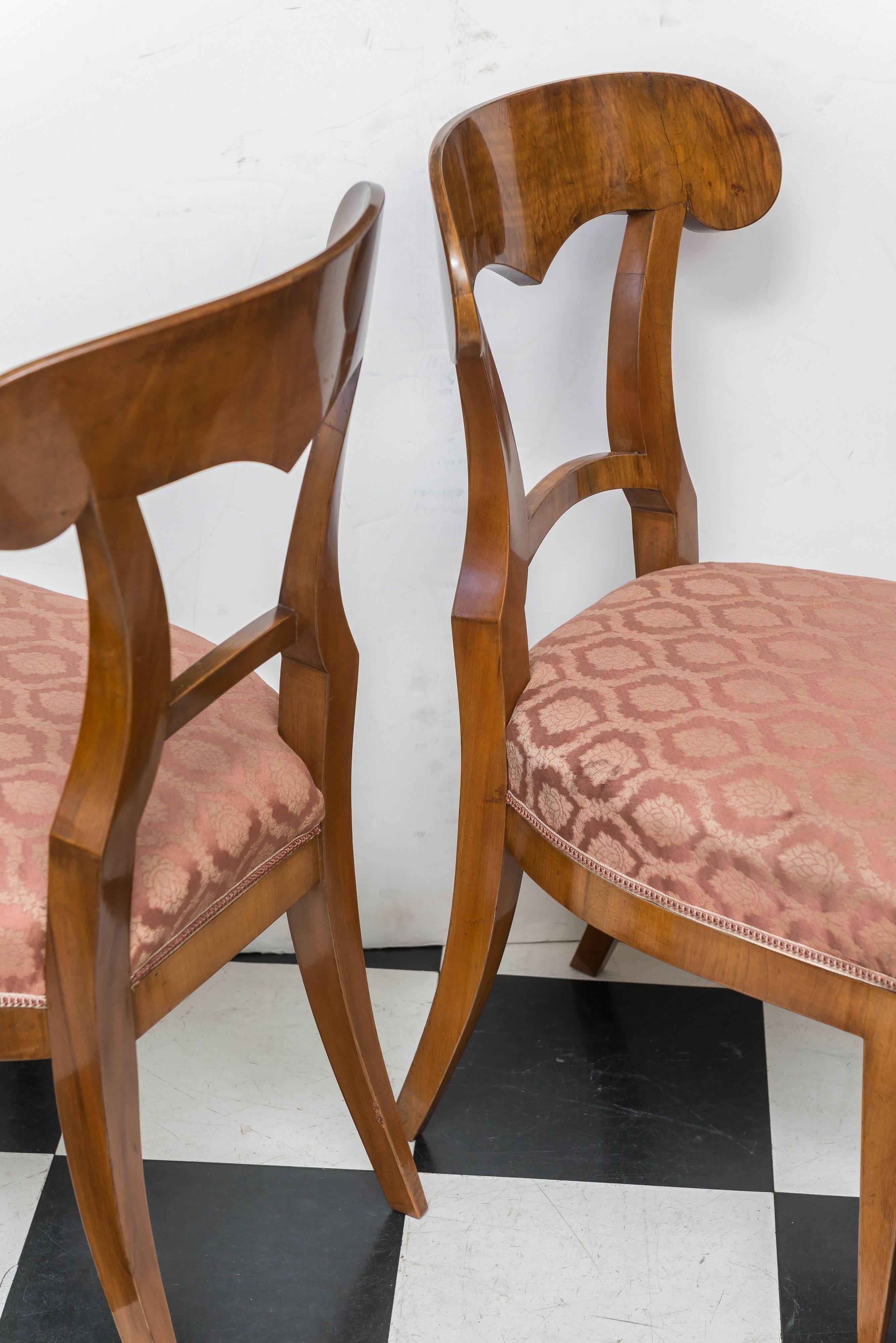 Mid-19th Century Pair of Biedermeier Walnut Side Chairs