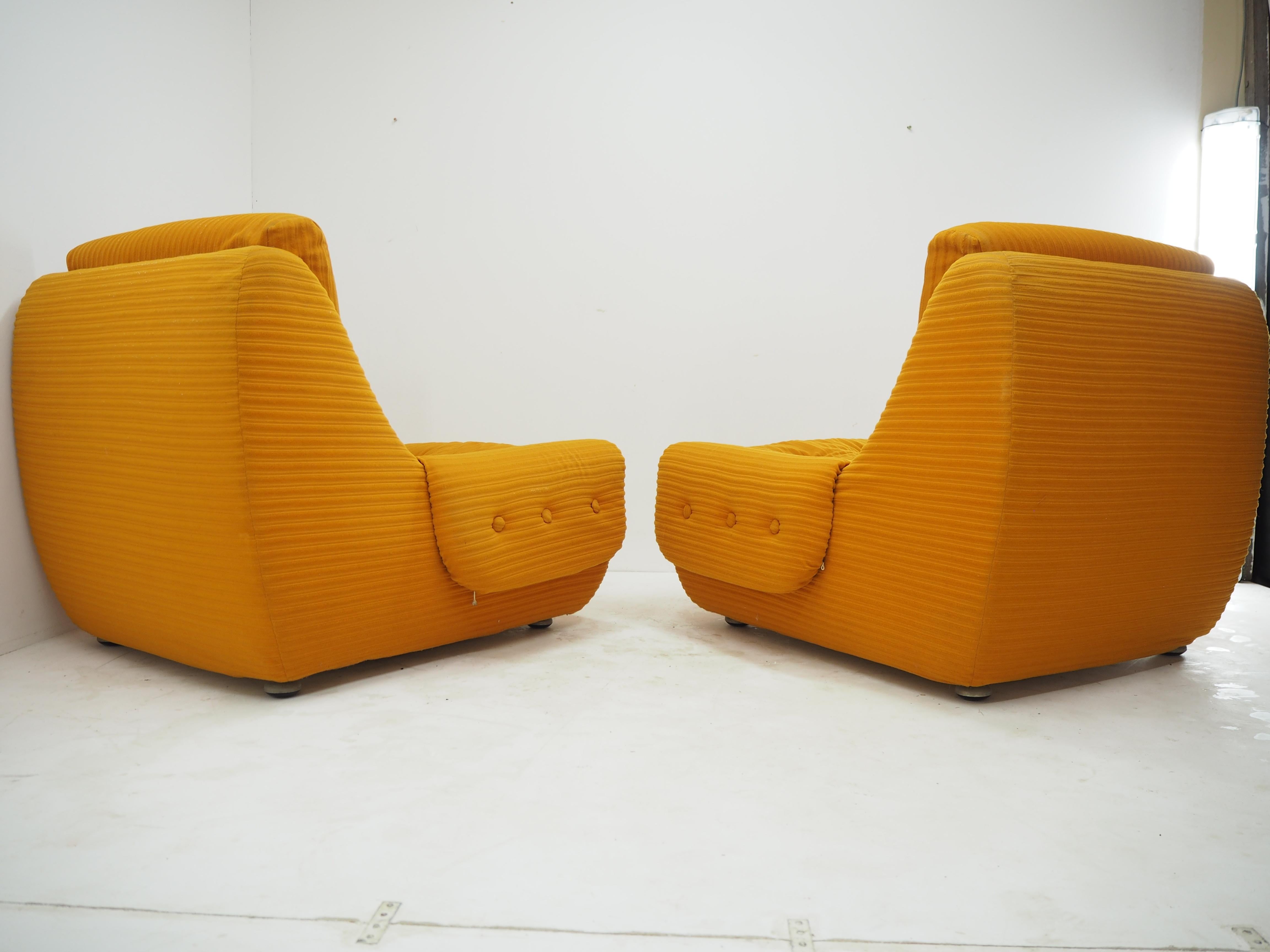 Pair of Big Design Armchair Atlantis, 1970s, Europe 2