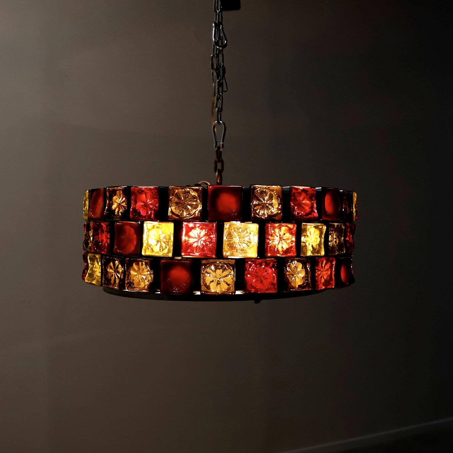 Mid-Century Modern Paire de grands lustres en verre soufflé à la main par Feders en vente