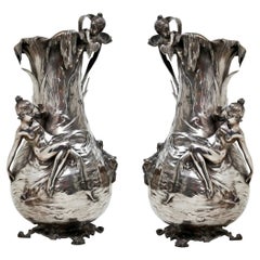 Paire de grands vases Wmf allemands en métal argenté, Jugendstil, Art nouveau, 1910