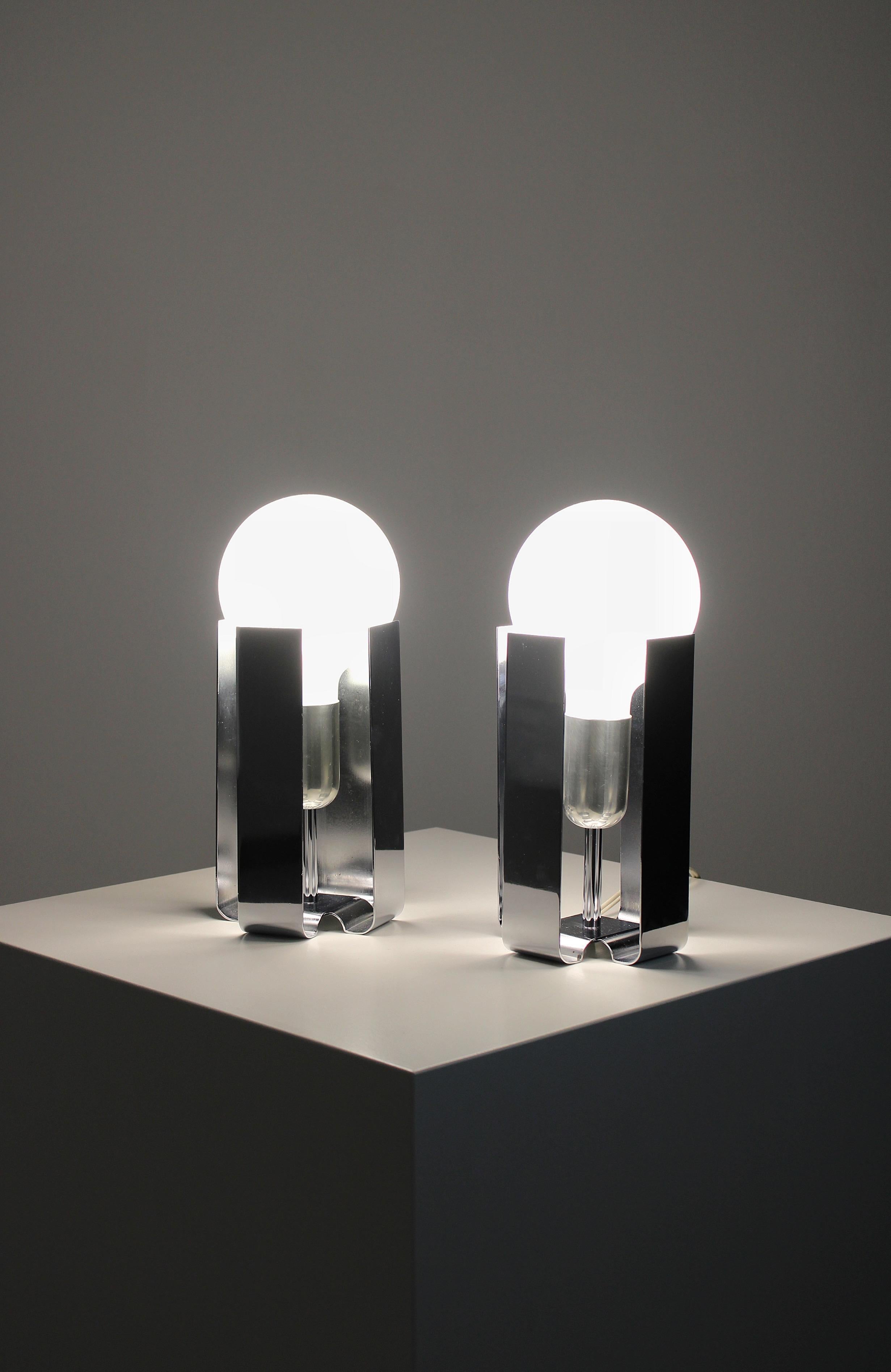 Mid-Century Modern Pair of Biglia table lamps by Claudio Salocchi for Lumenform, 1971