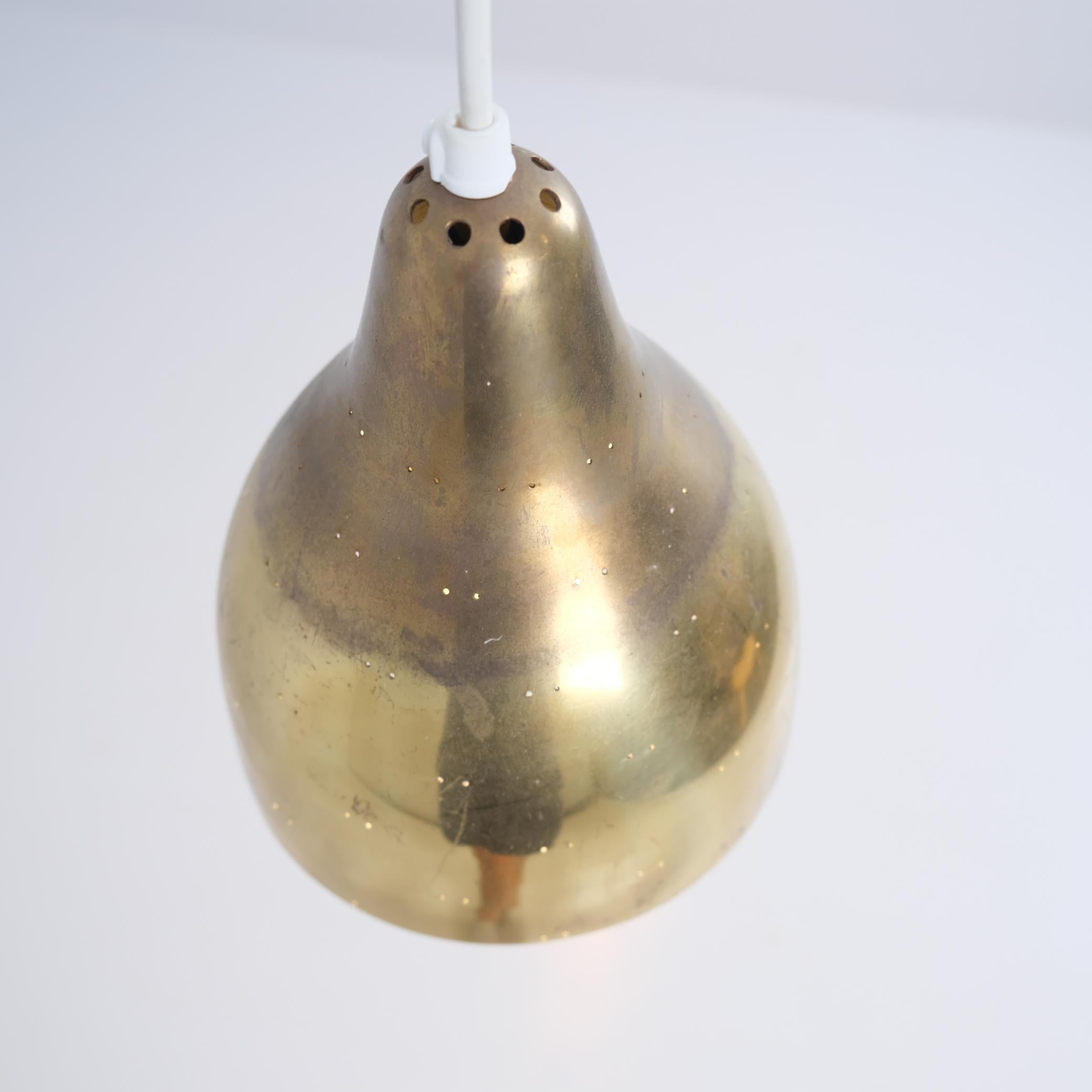 Pair of Bijou Perforated Brass Ceiling Pendants Model ER 84, Itsu 1950s For Sale 2