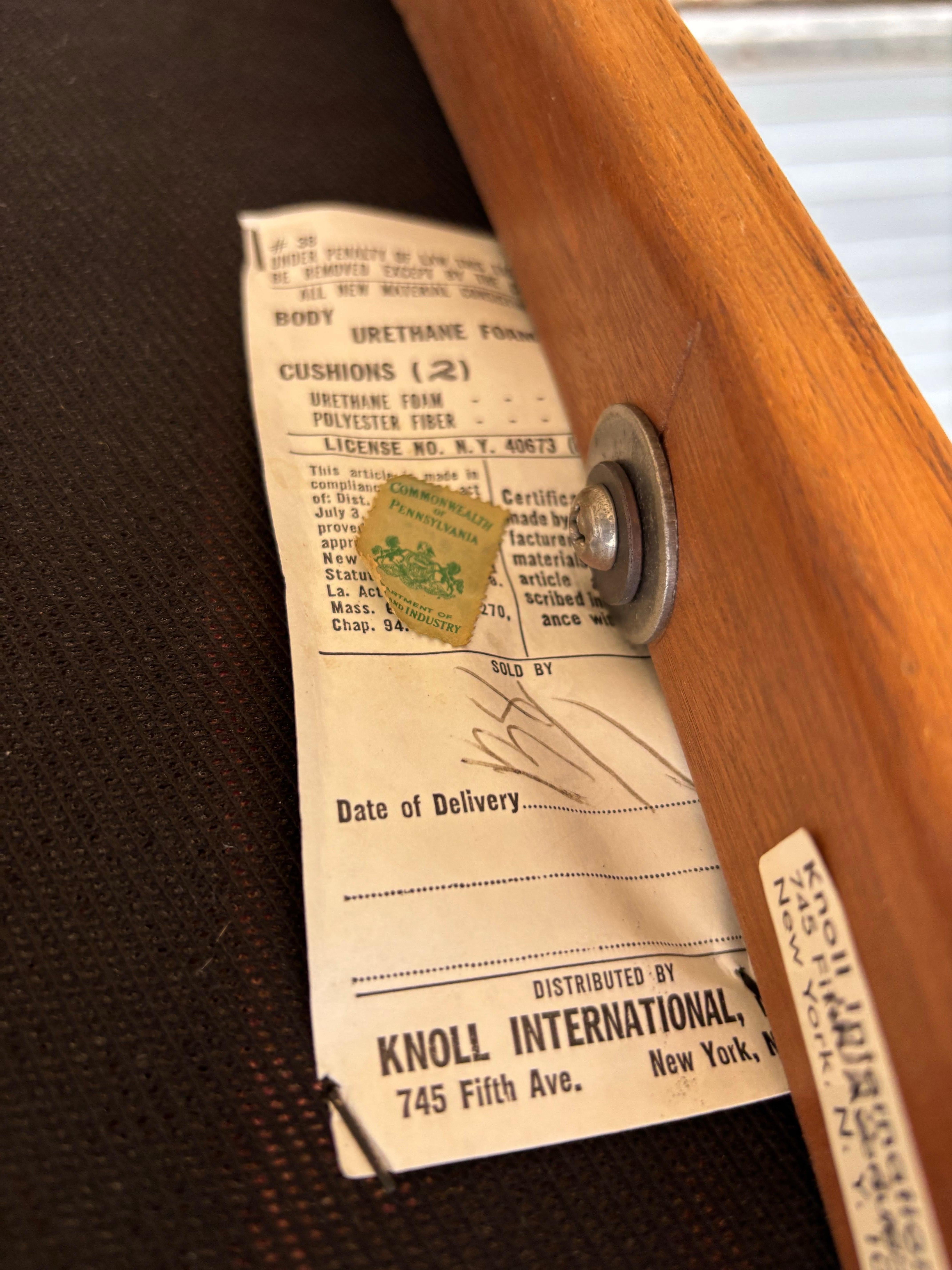 Pair of Bill Stephens for Knoll Lounge Chairs 3