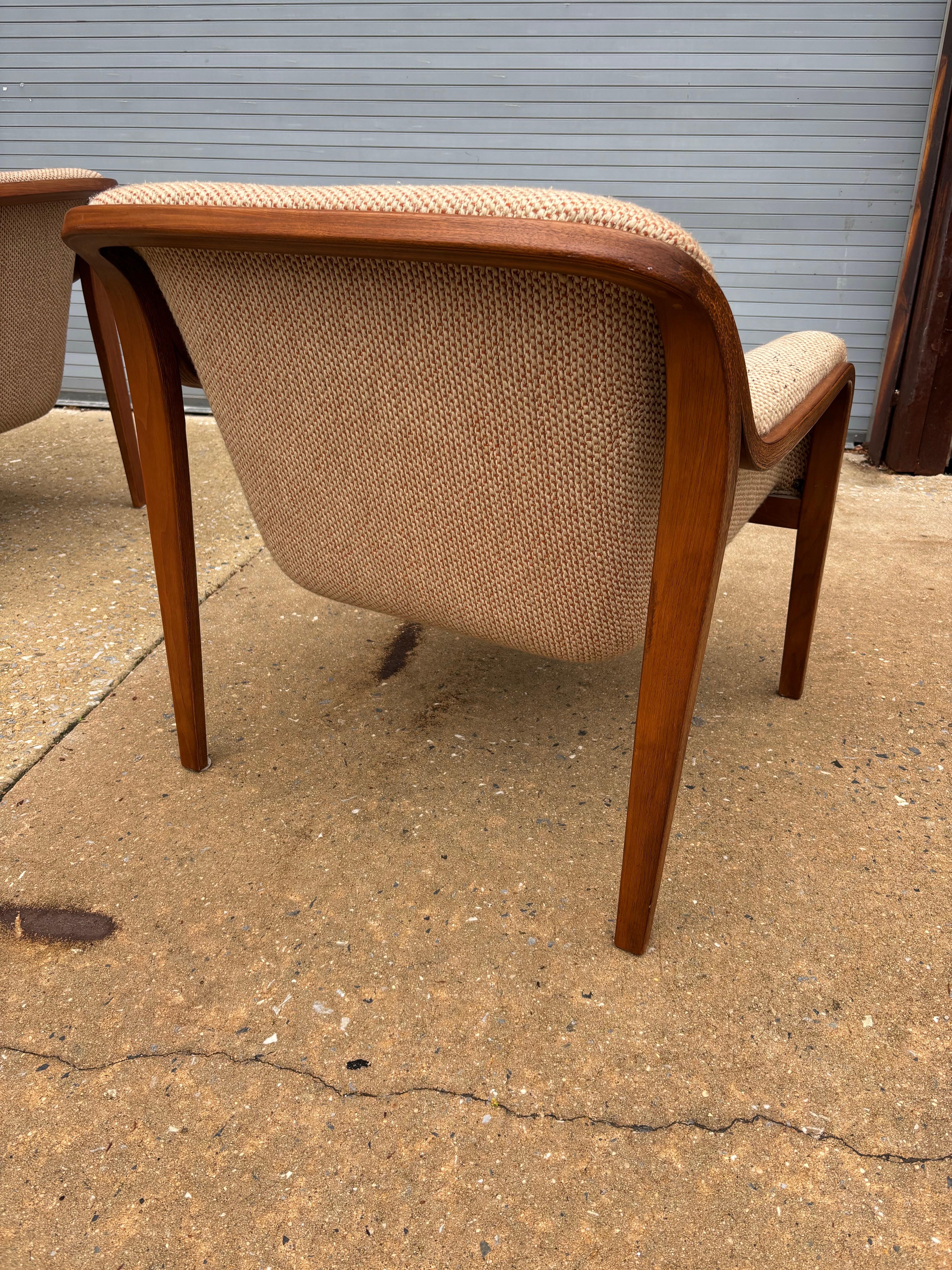 Late 20th Century Pair of Bill Stephens for Knoll Lounge Chairs