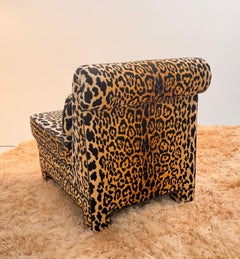 Pareja de sillones de terciopelo de leopardo estilo Billy Baldwin c.1970