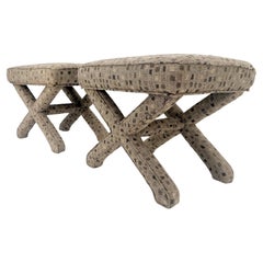 Paire de bancs décoratifs tapissés Billy Baldwin X des années 1970  MINT